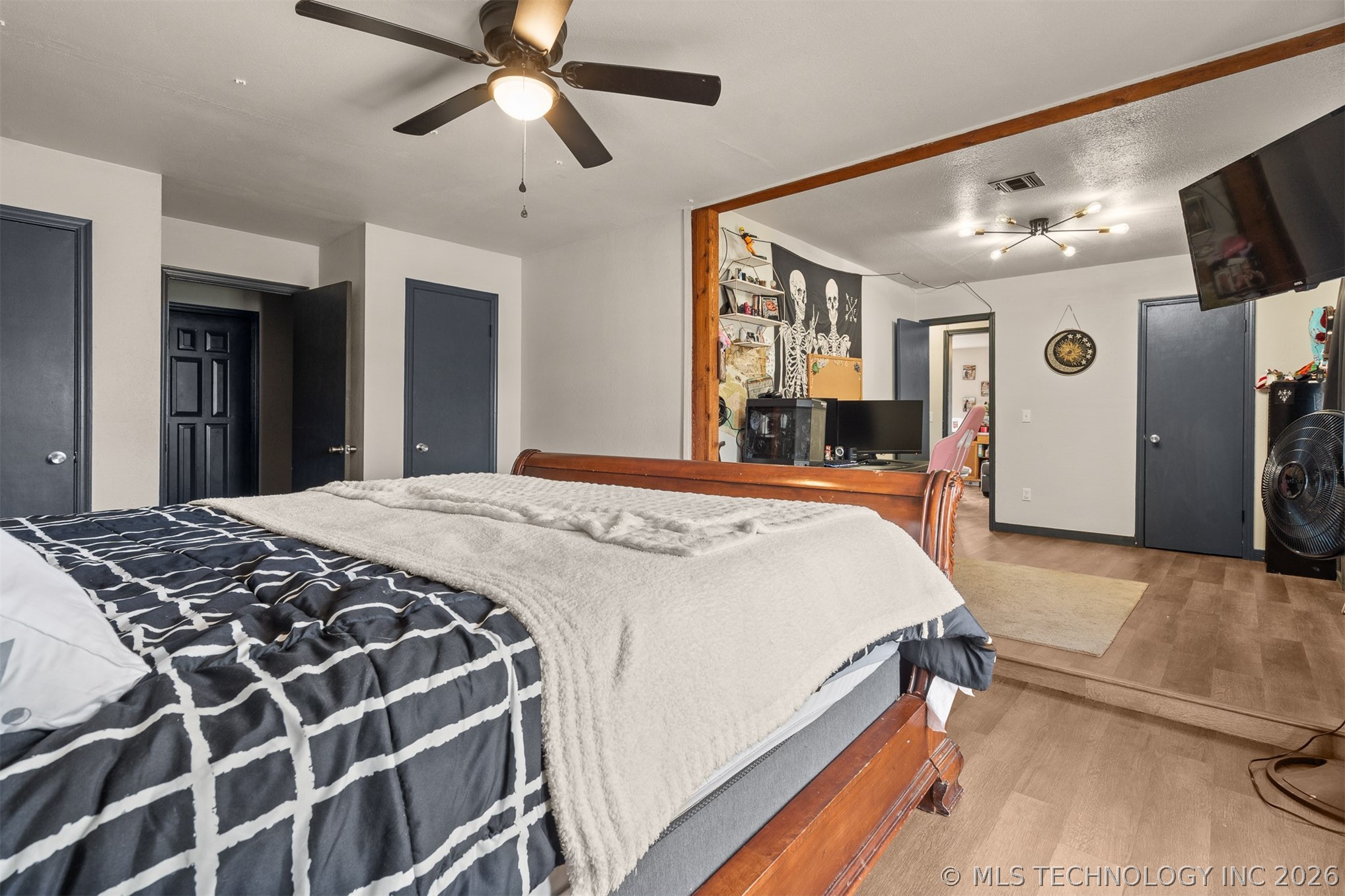 44 10th Street Property Photo 11