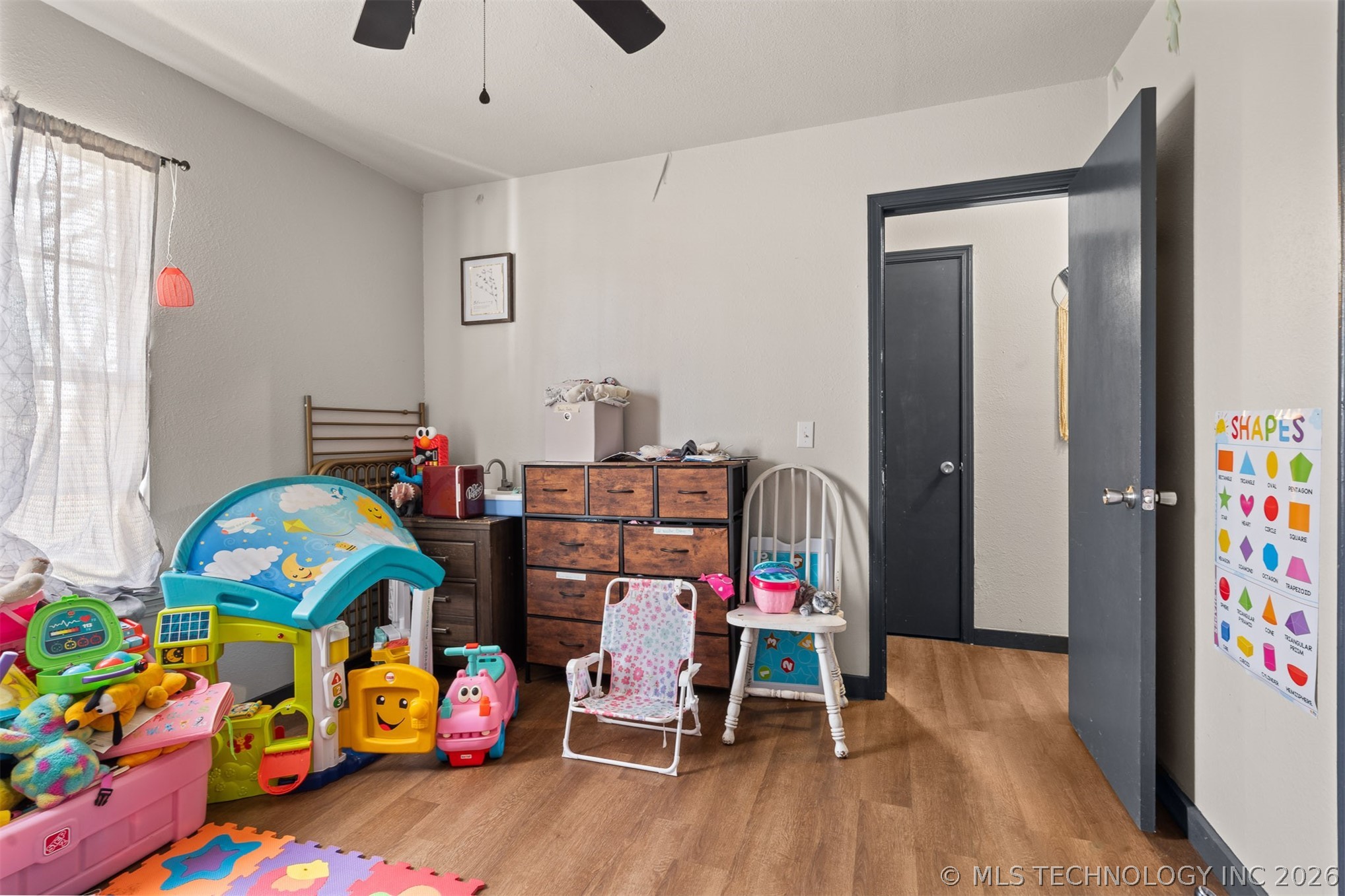 44 10th Street Property Photo 16