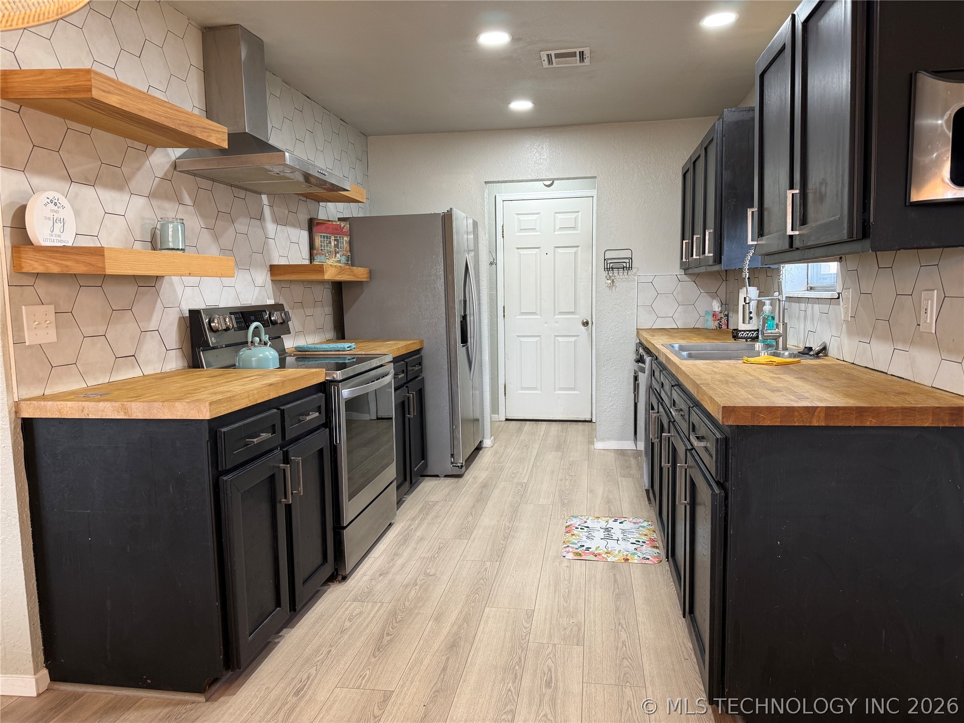 2606 Daniel Boulevard Property Photo 6