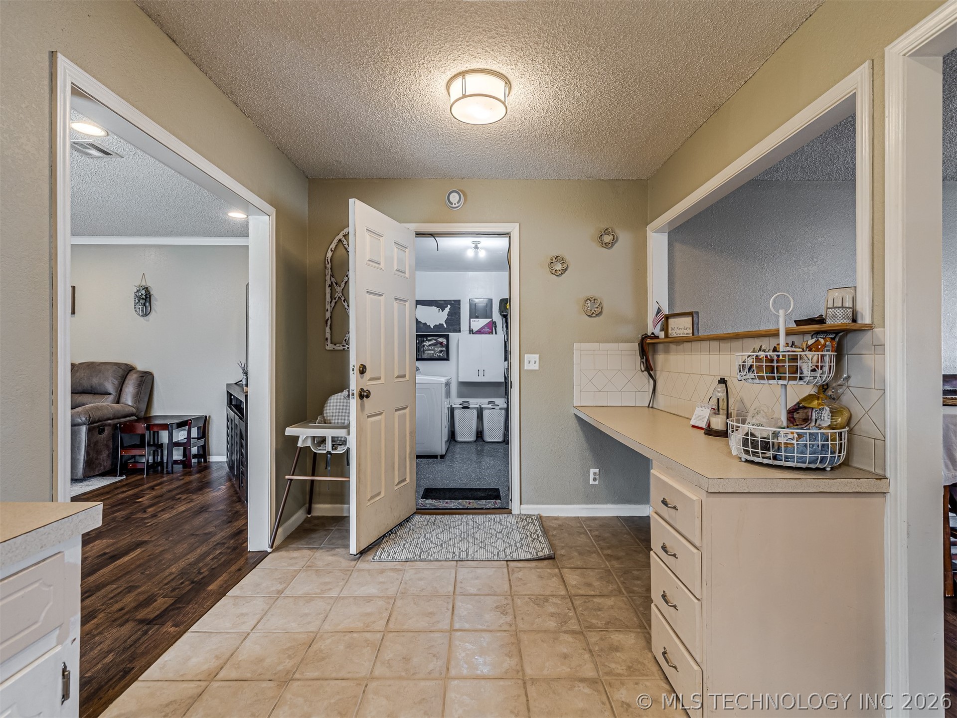 112 W Linda Street Property Photo 25