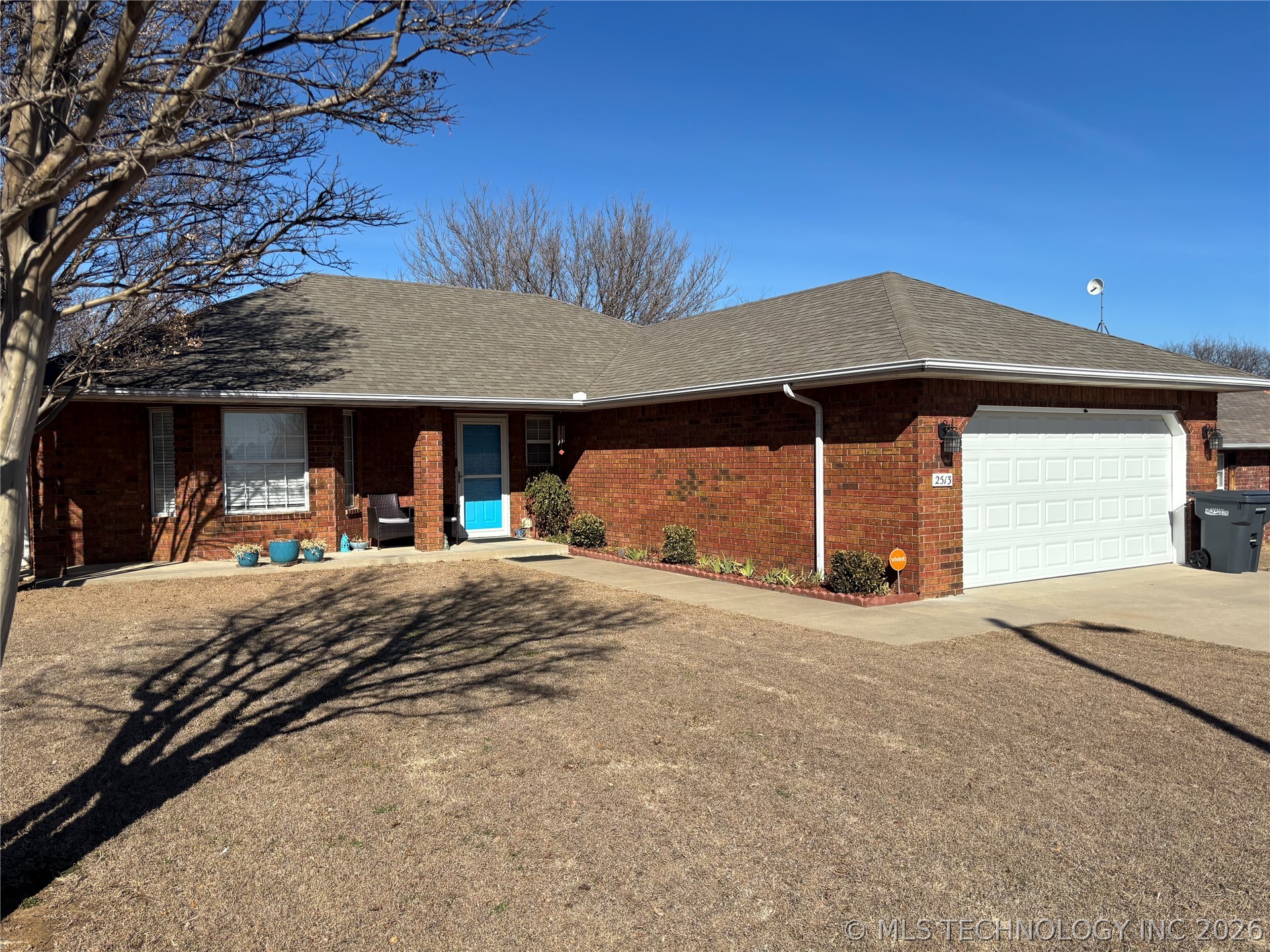 2513 Westwood Court Property Photo 1