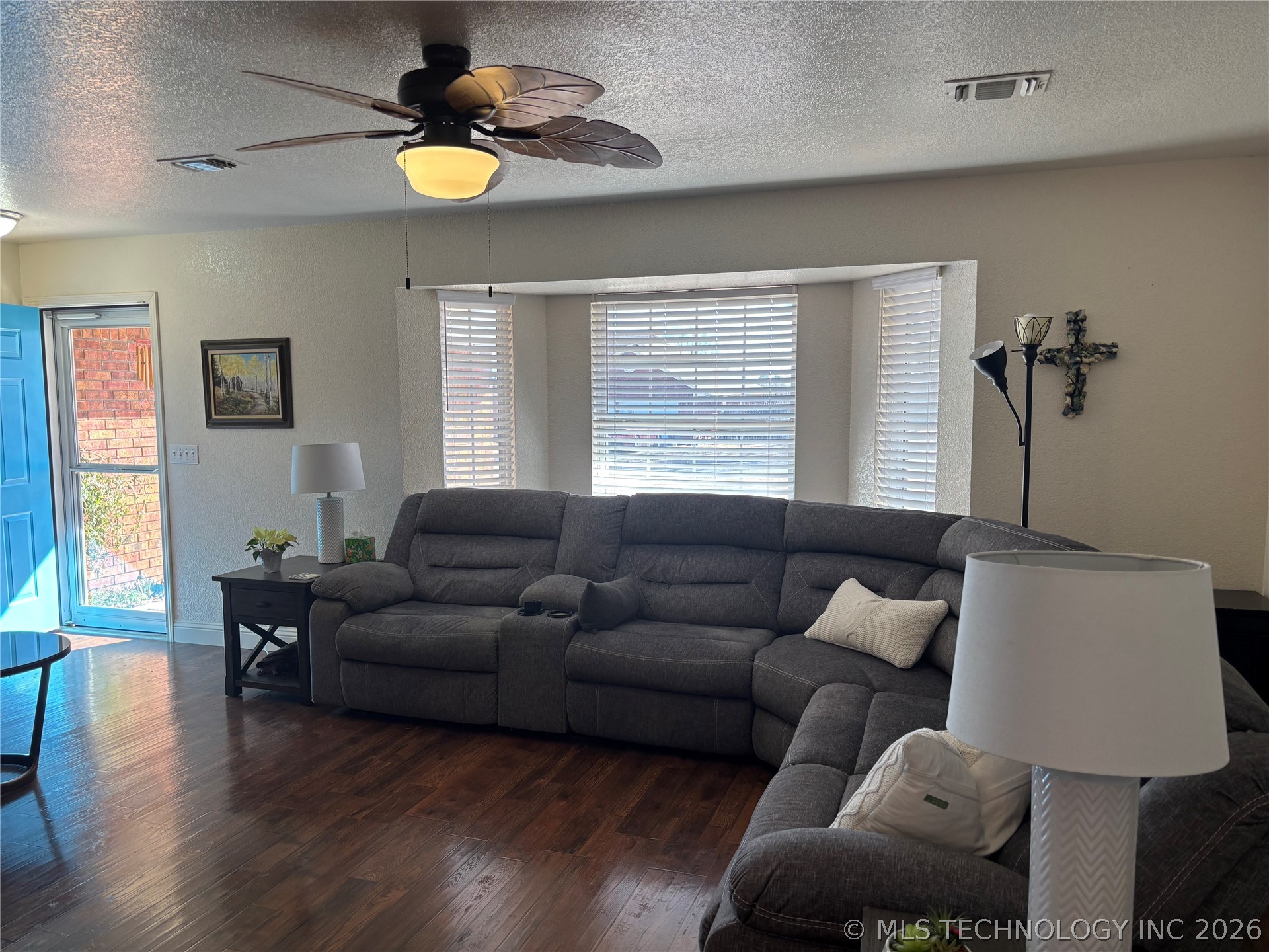 2513 Westwood Court Property Photo 4
