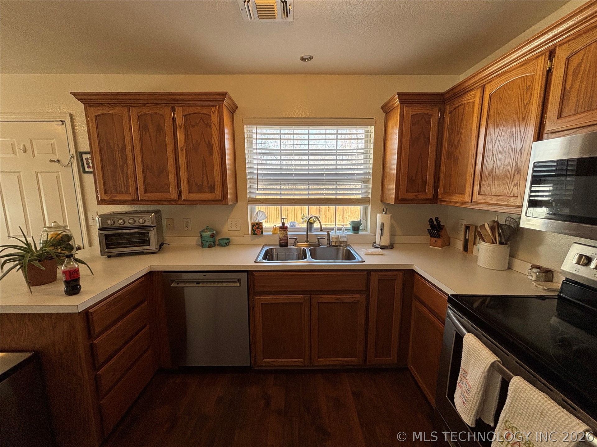2513 Westwood Court Property Photo 11