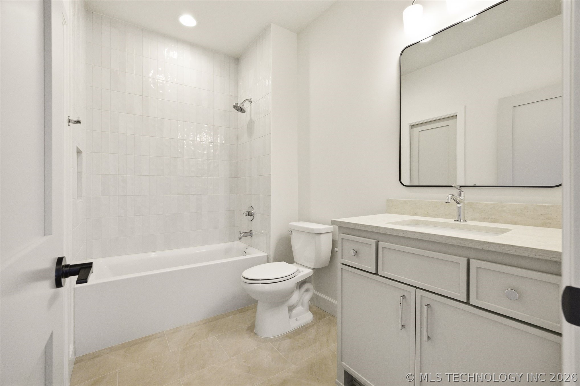 2241 S Florence Avenue Property Photo 49