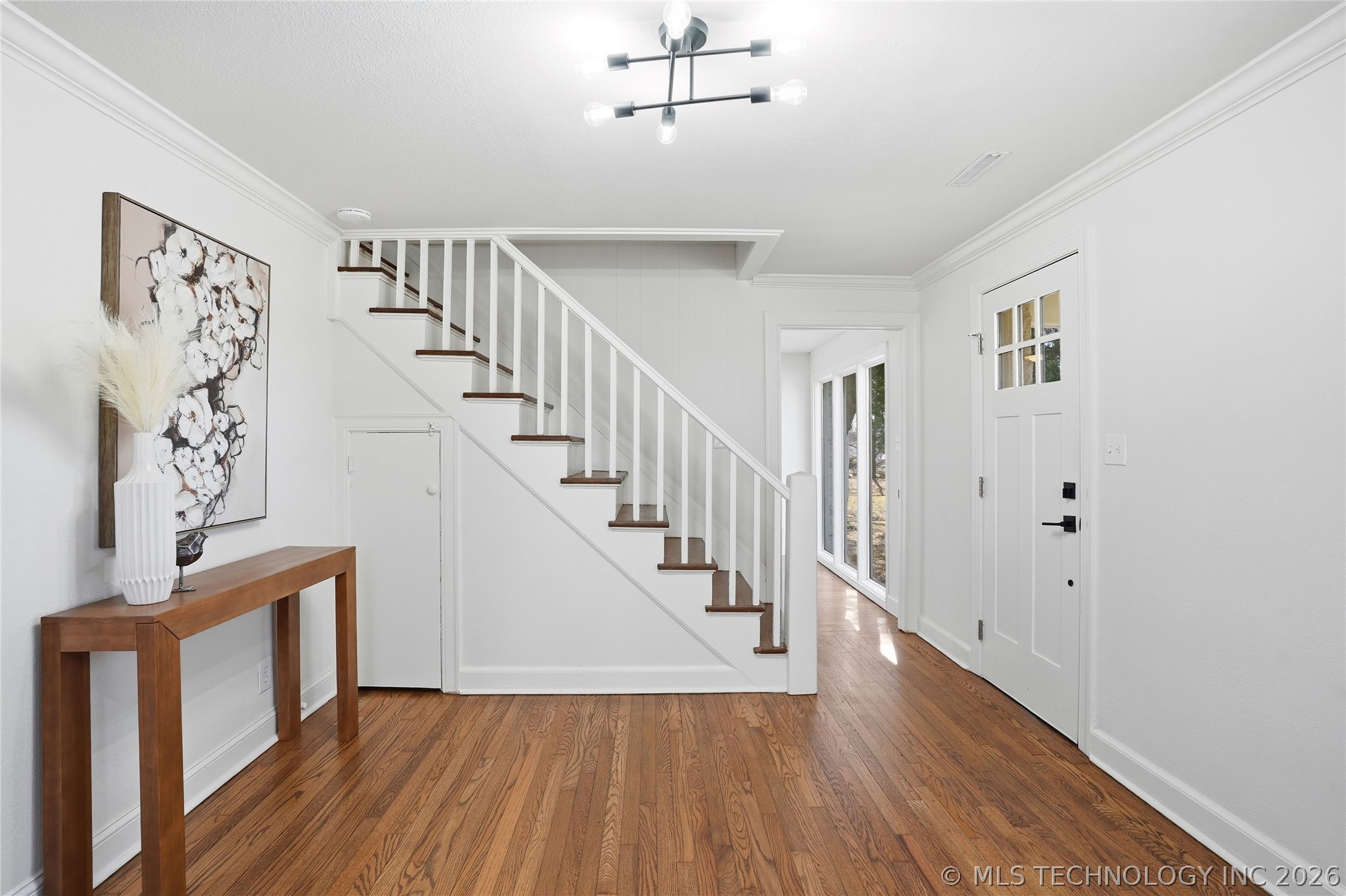 1535 S Atlanta Place Property Photo 9