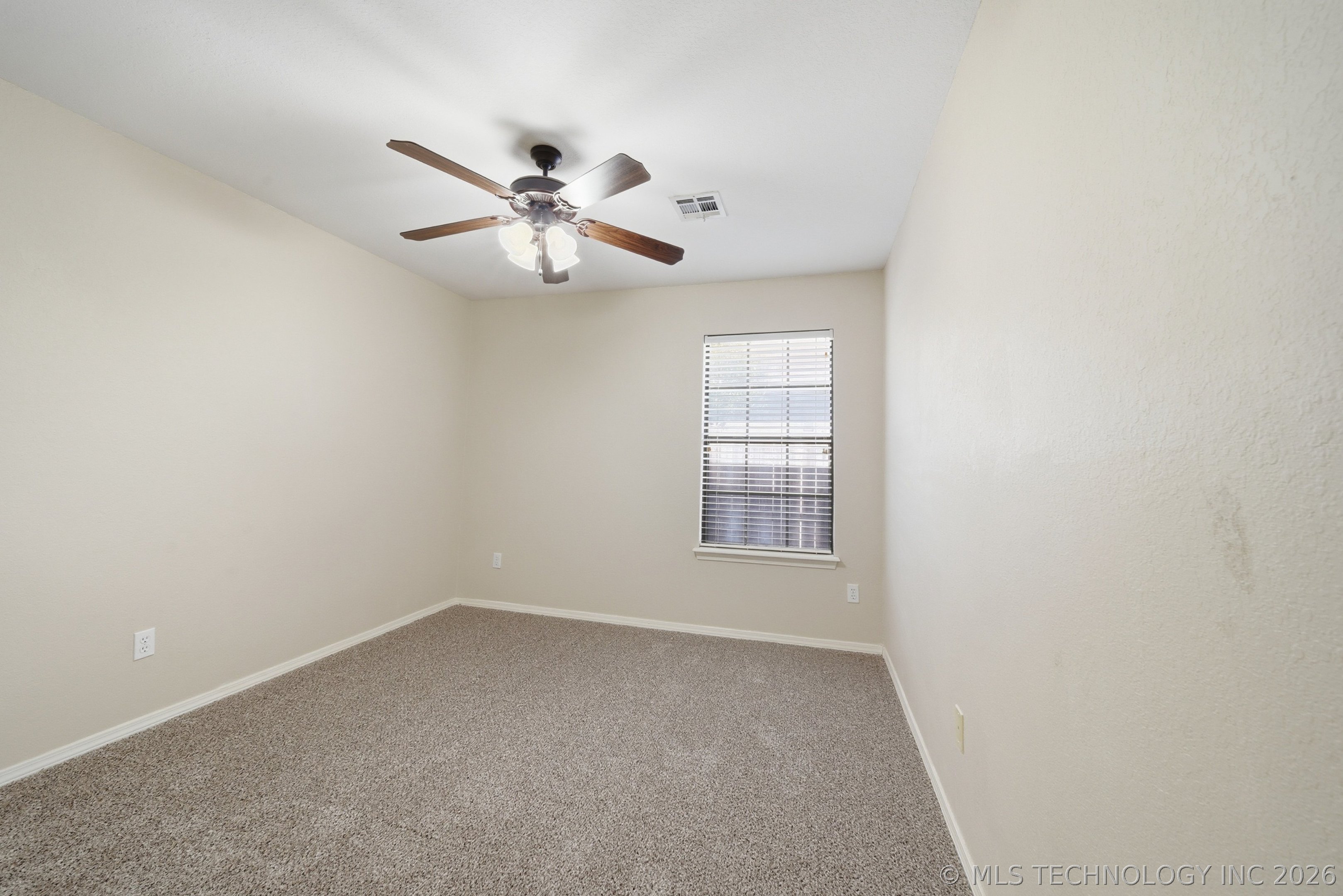 6311 S 90th East Avenue Property Photo 23