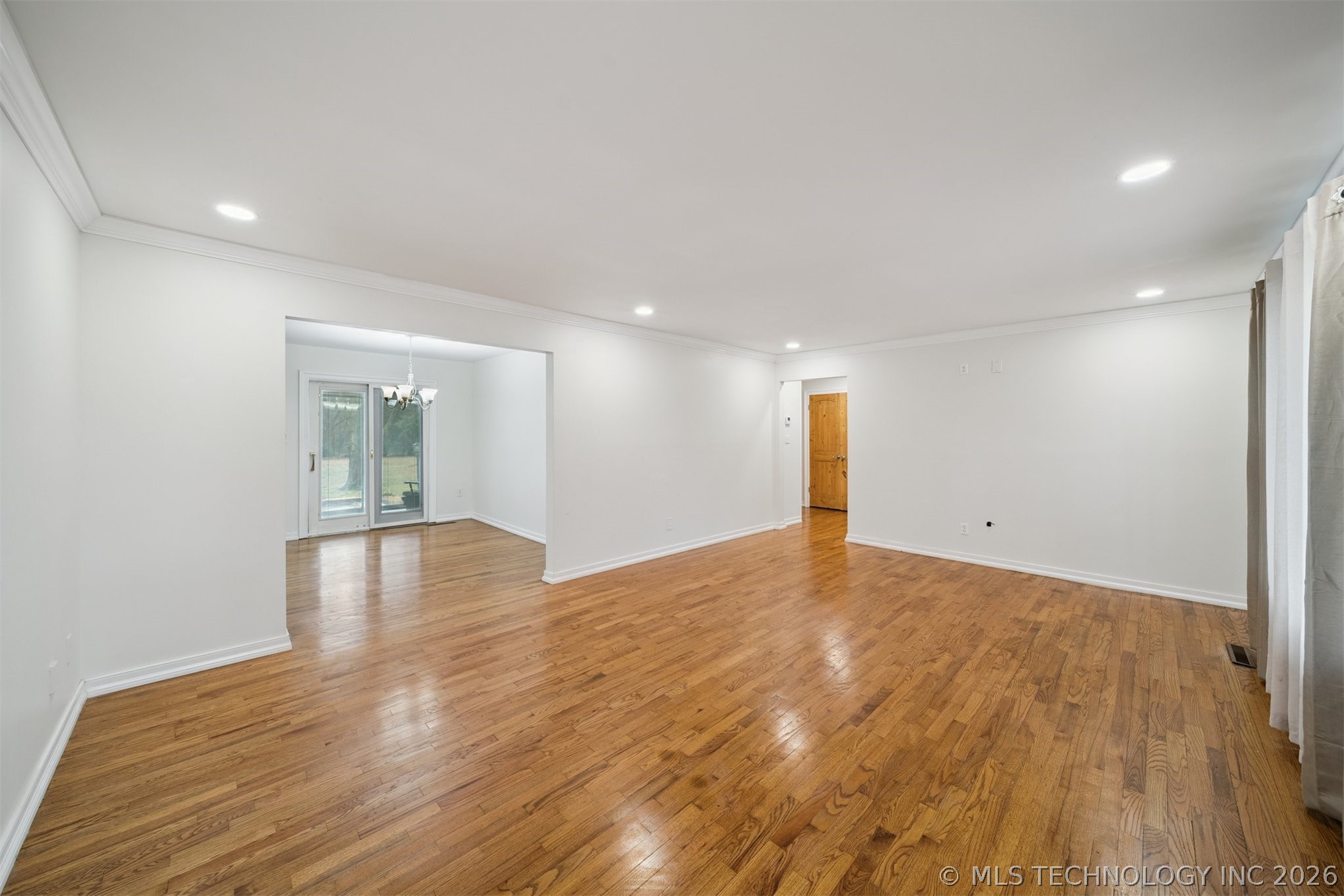 205 S Mary Avenue Property Photo 5
