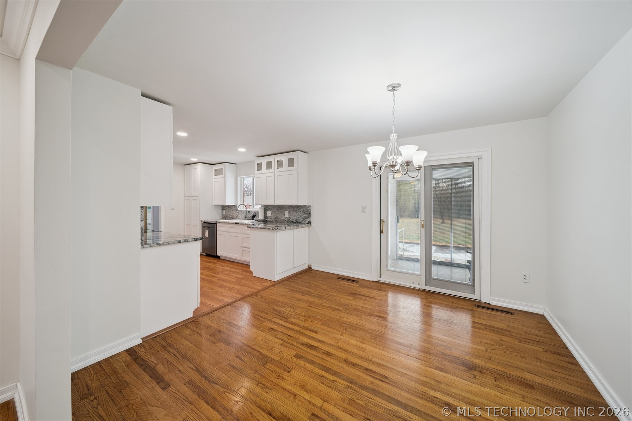 205 S Mary Avenue Property Photo 6