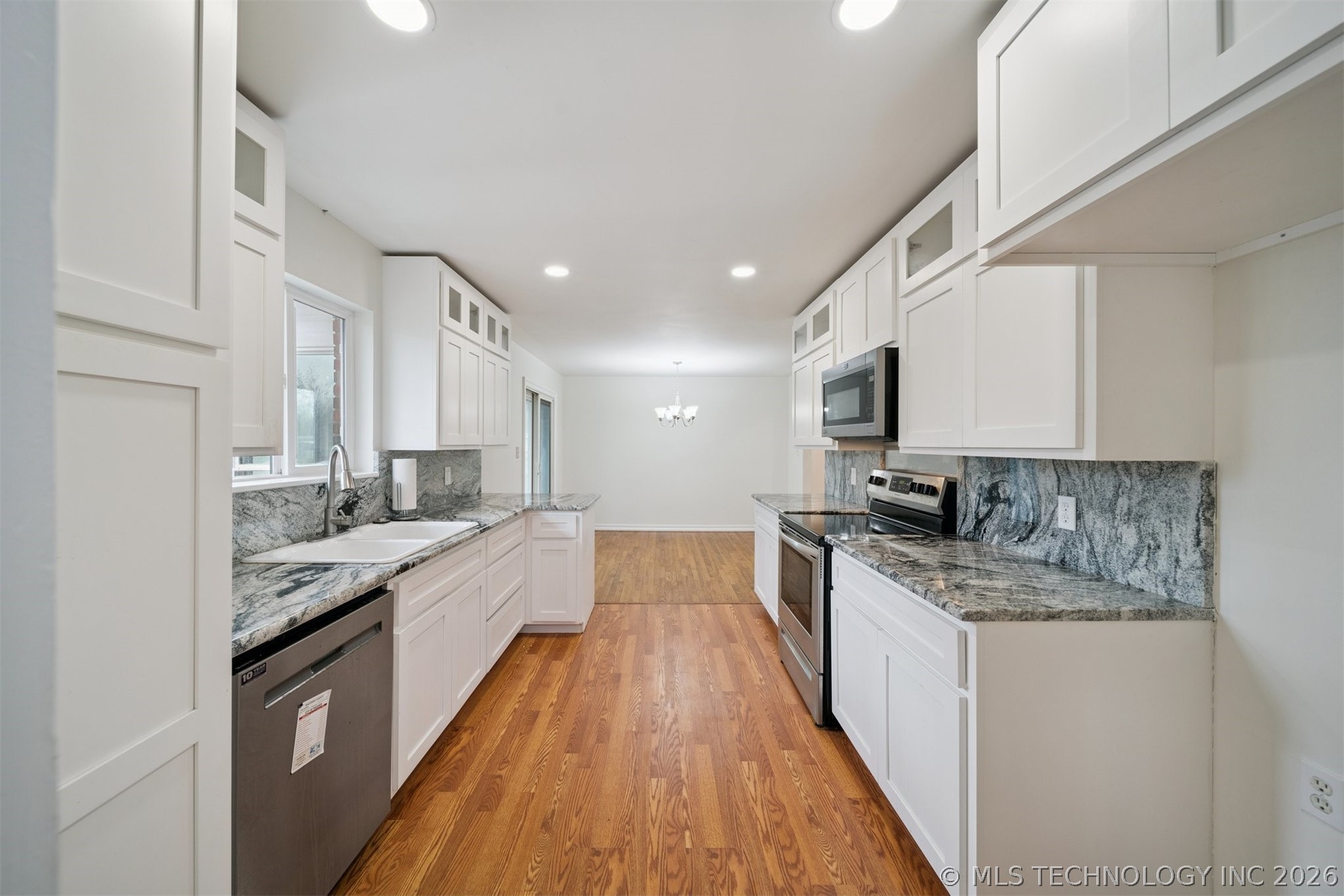 205 S Mary Avenue Property Photo 10