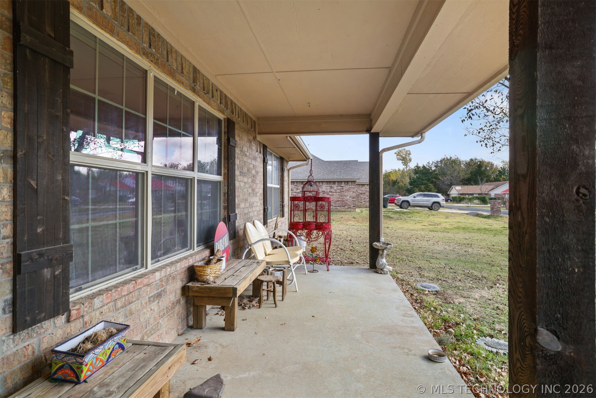 462 Allen Property Photo 3