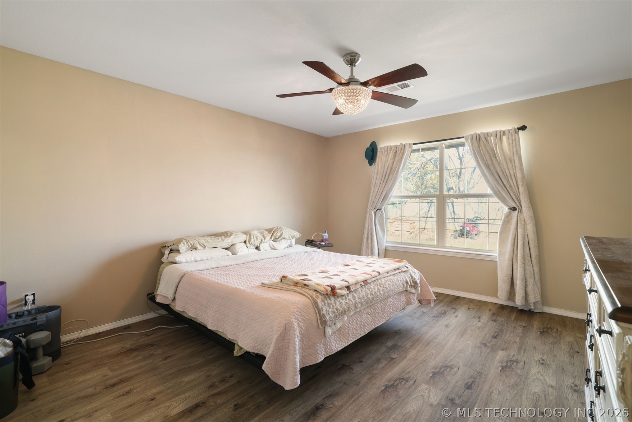 462 Allen Property Photo 8