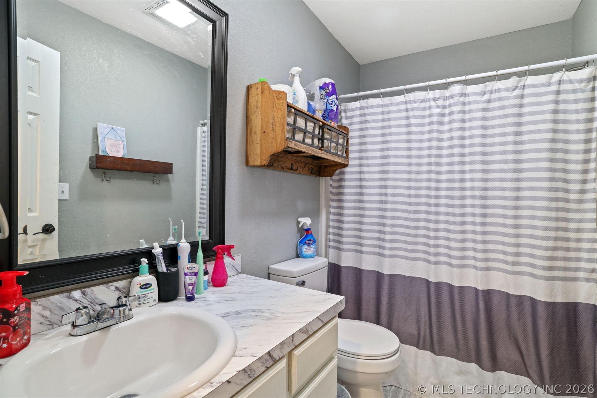 462 Allen Property Photo 10