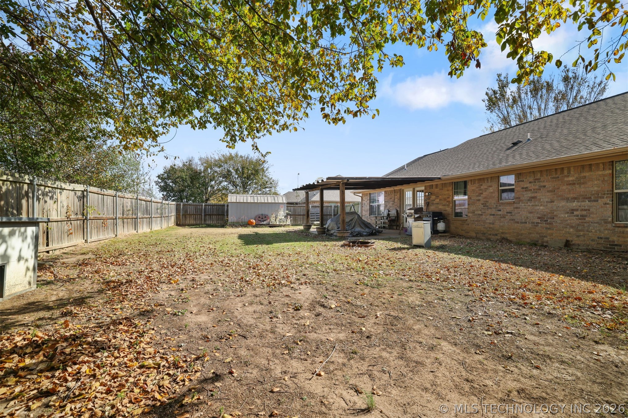 462 Allen Property Photo 14
