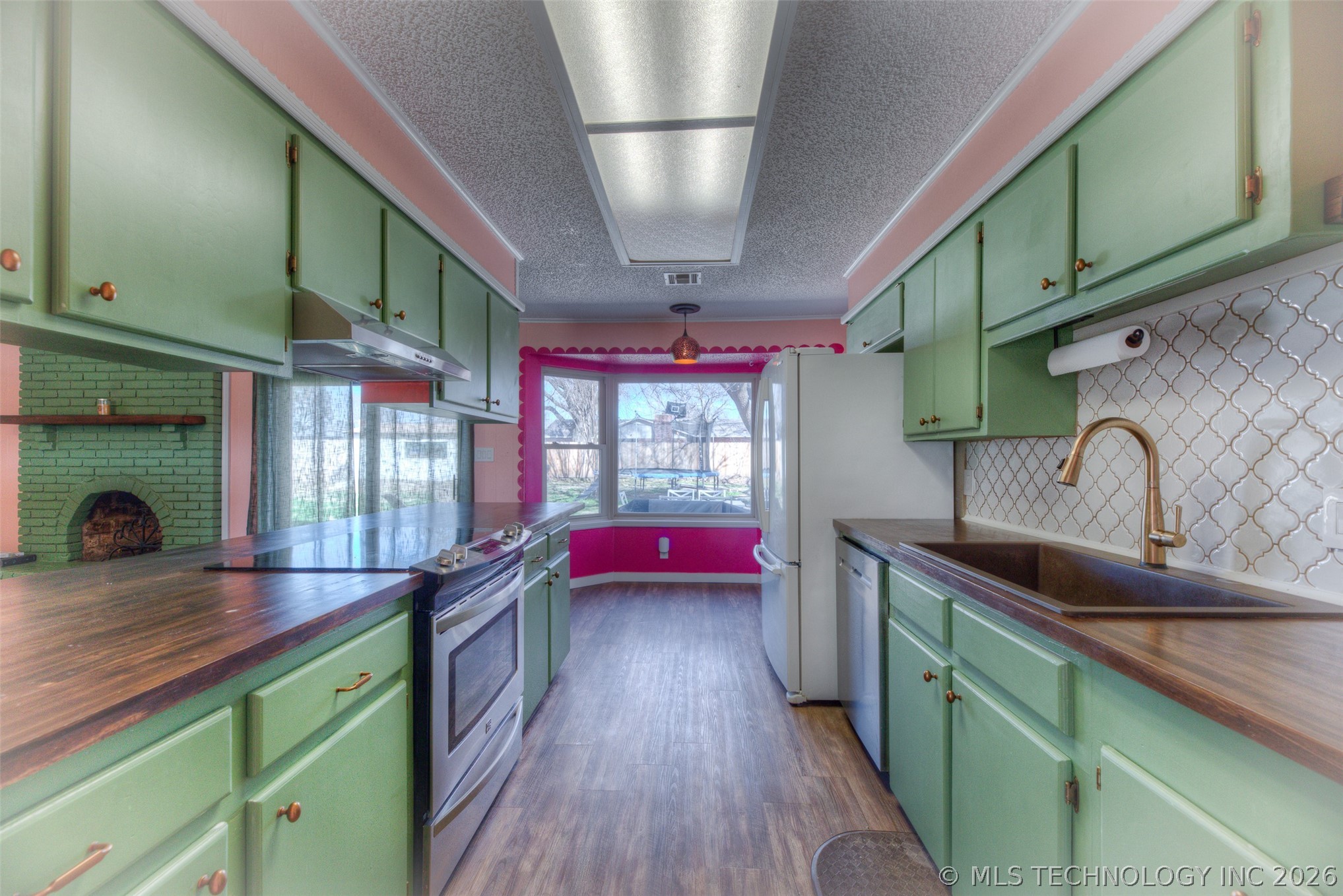 2610 Turner Street Property Photo 10
