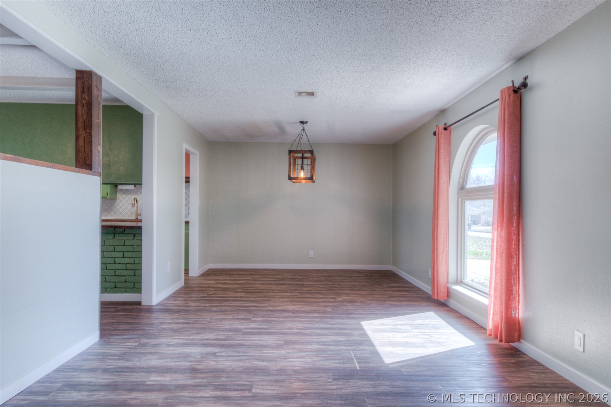 2610 Turner Street Property Photo 13