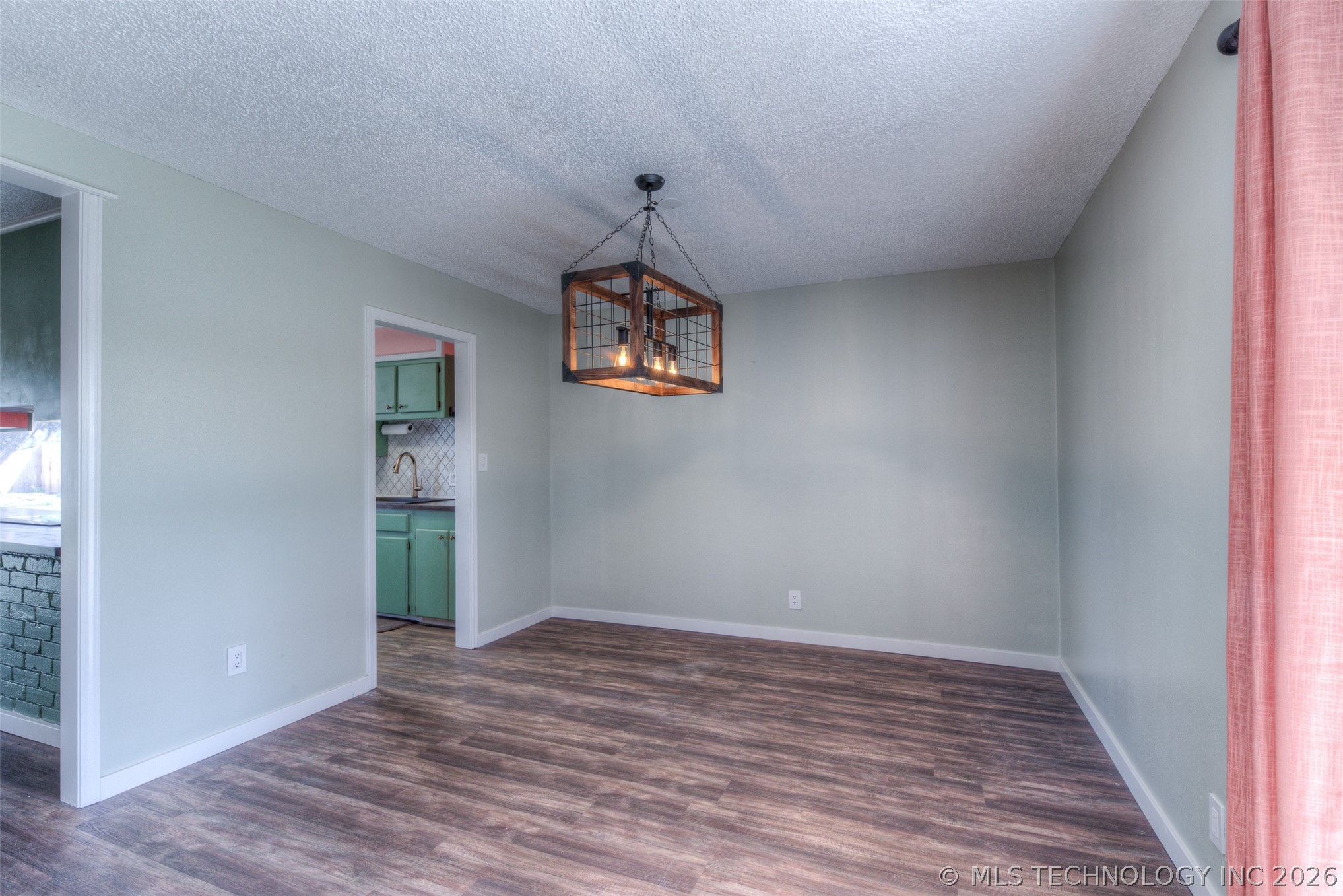 2610 Turner Street Property Photo 18