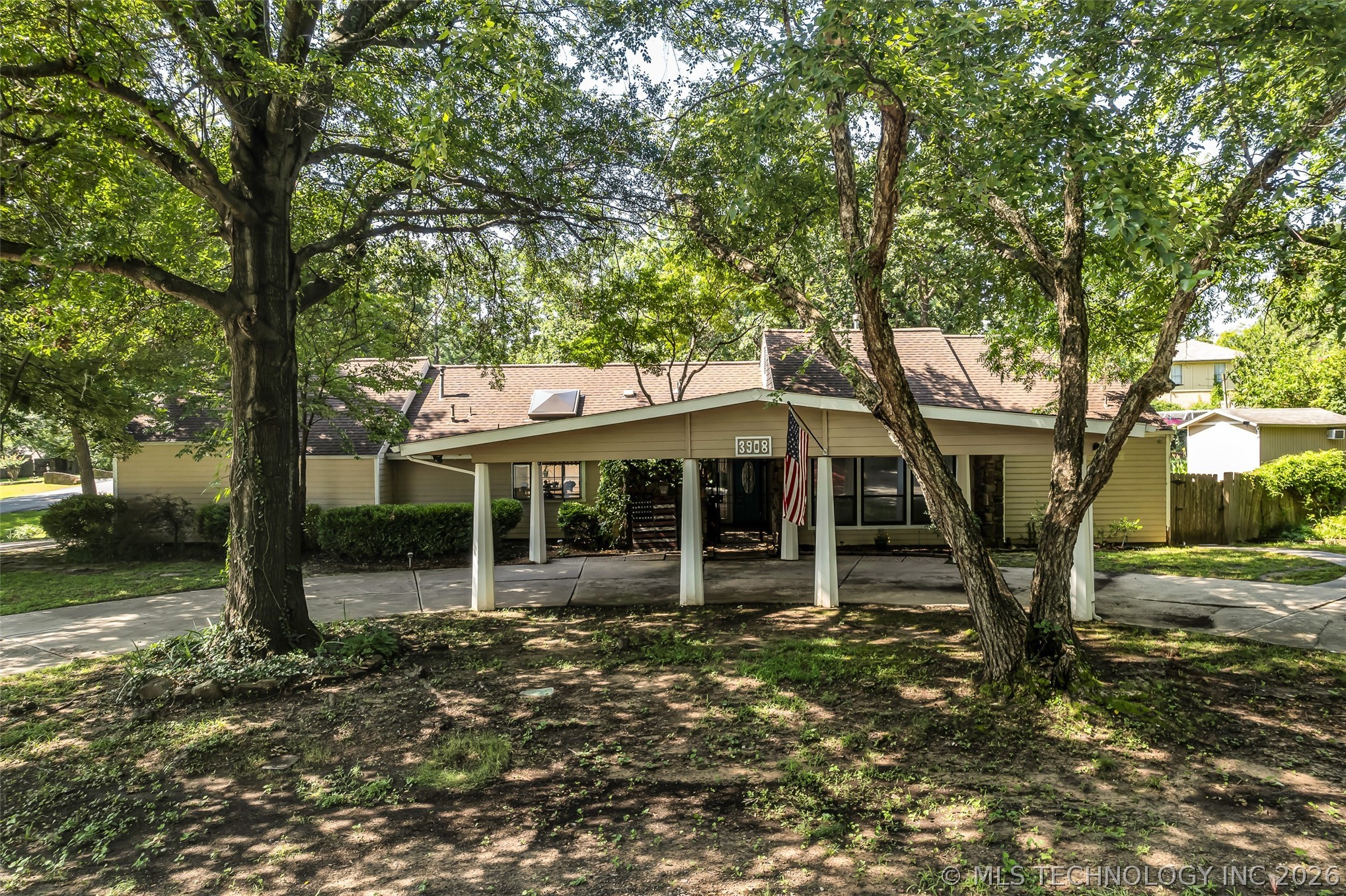 3908 E 80th Street