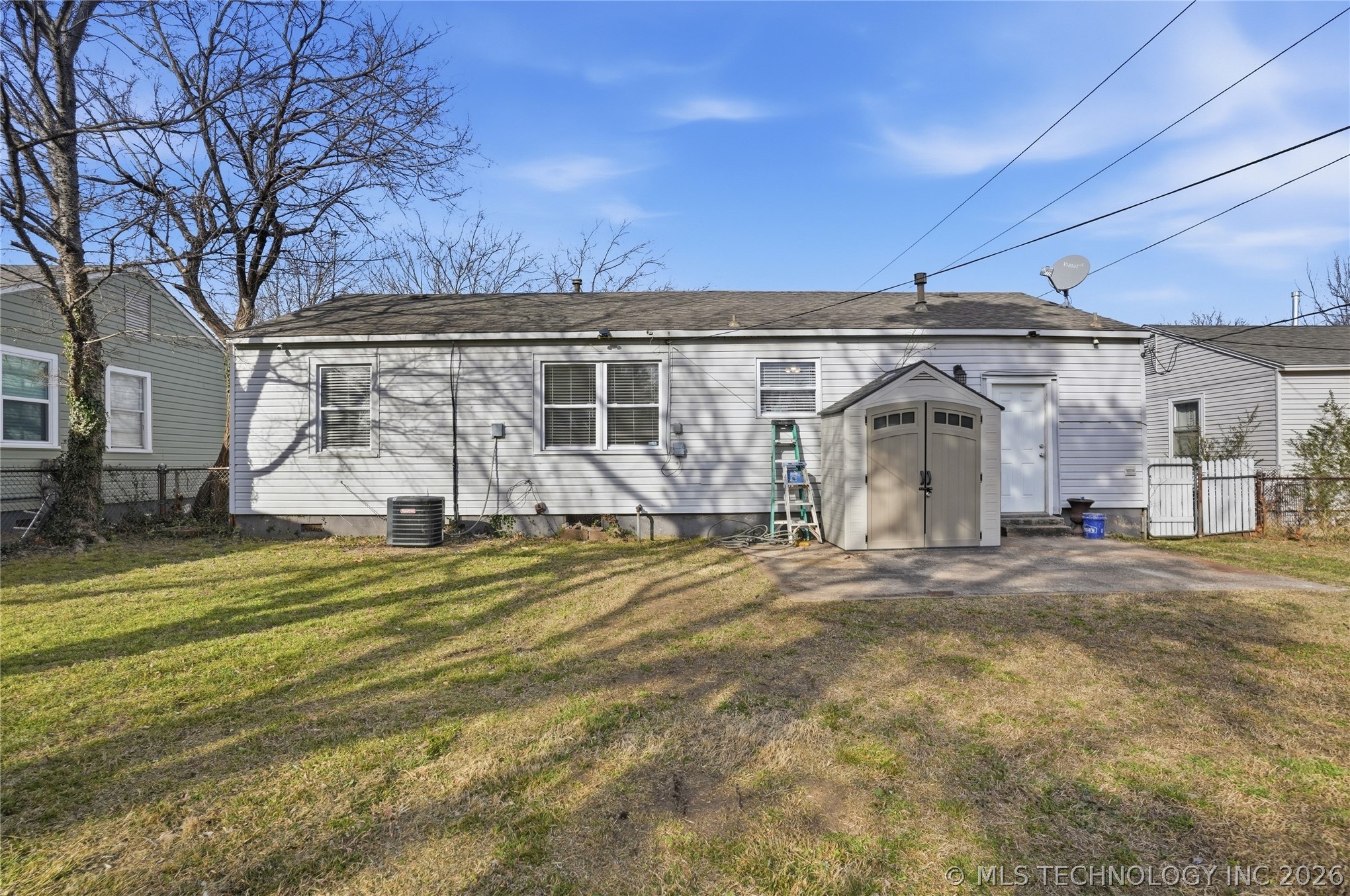 707 N 71st East Avenue Property Photo 24
