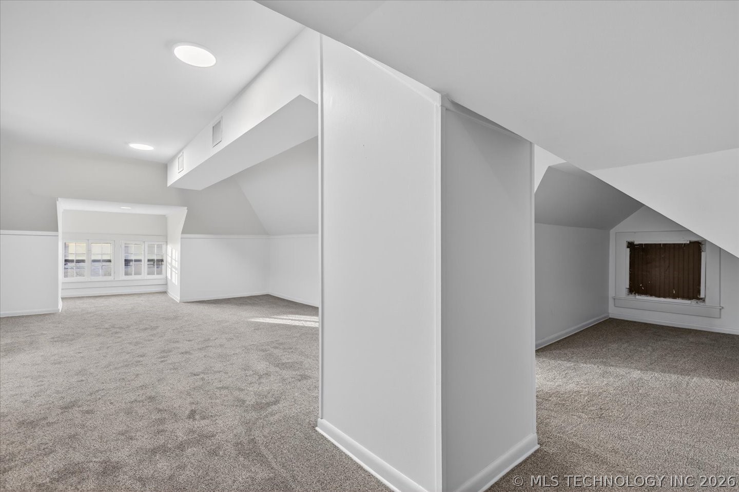 822 S Johnstone Avenue Property Photo 12