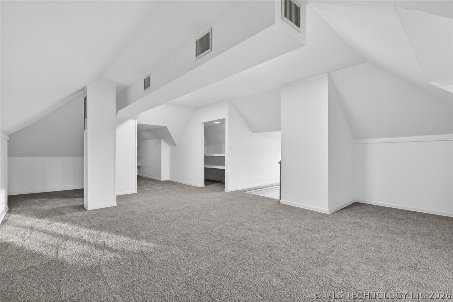 822 S Johnstone Avenue Property Photo 14