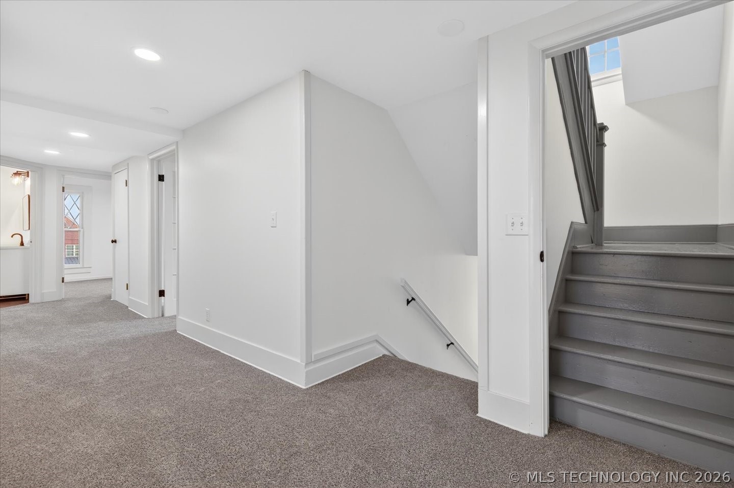 822 S Johnstone Avenue Property Photo 16