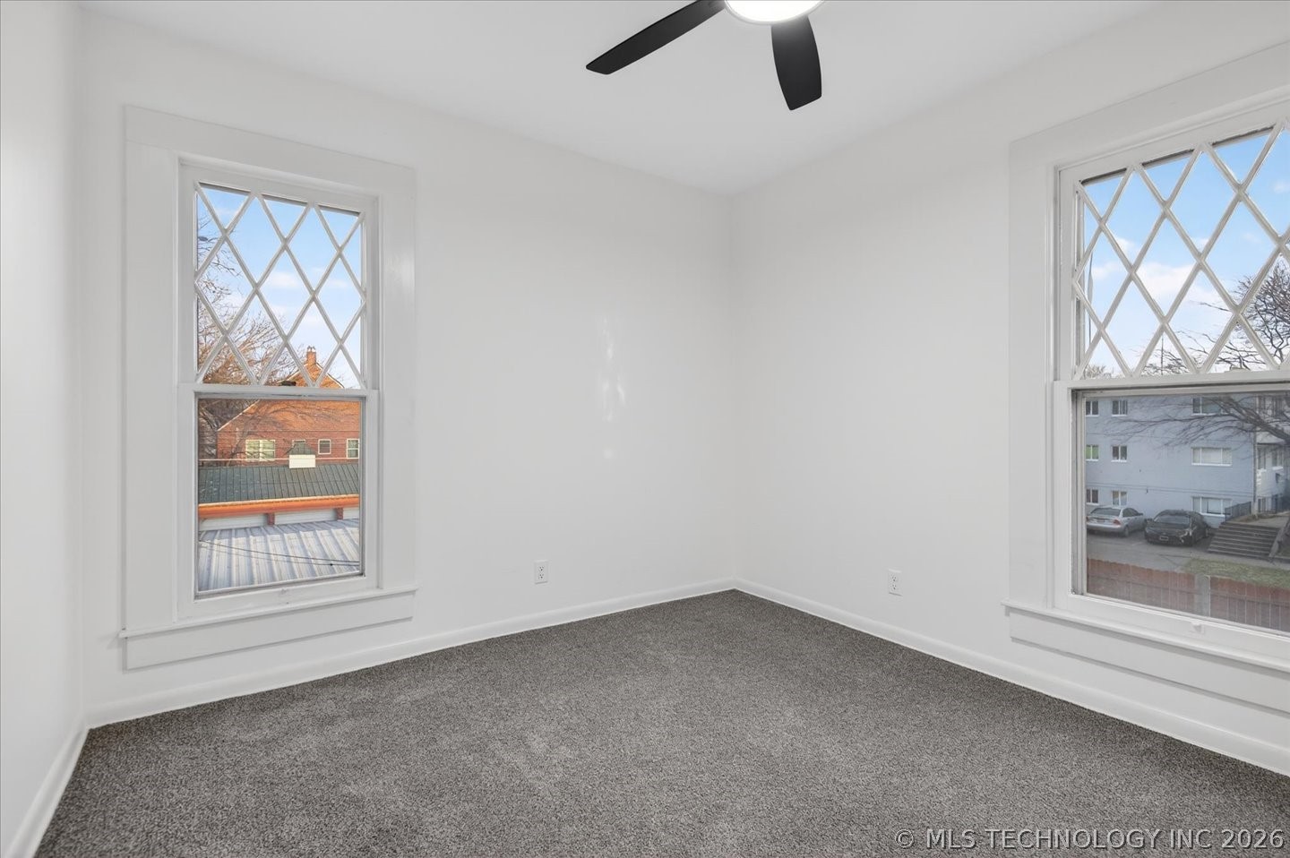 822 S Johnstone Avenue Property Photo 21