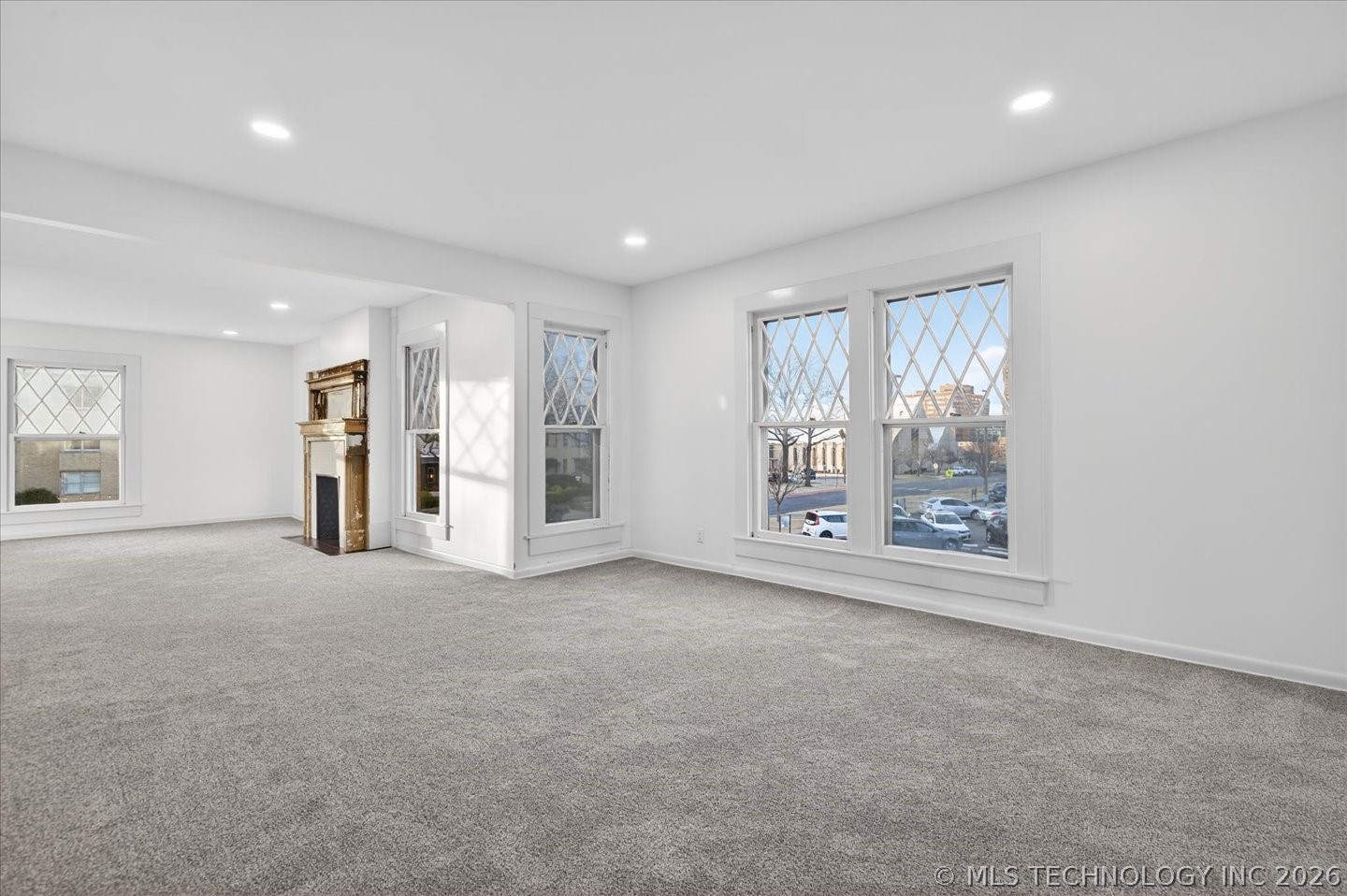 822 S Johnstone Avenue Property Photo 29