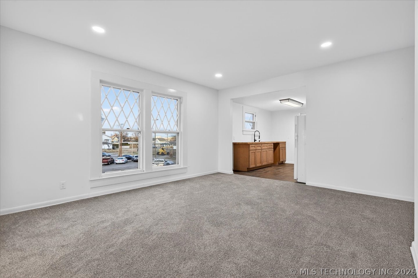 822 S Johnstone Avenue Property Photo 31