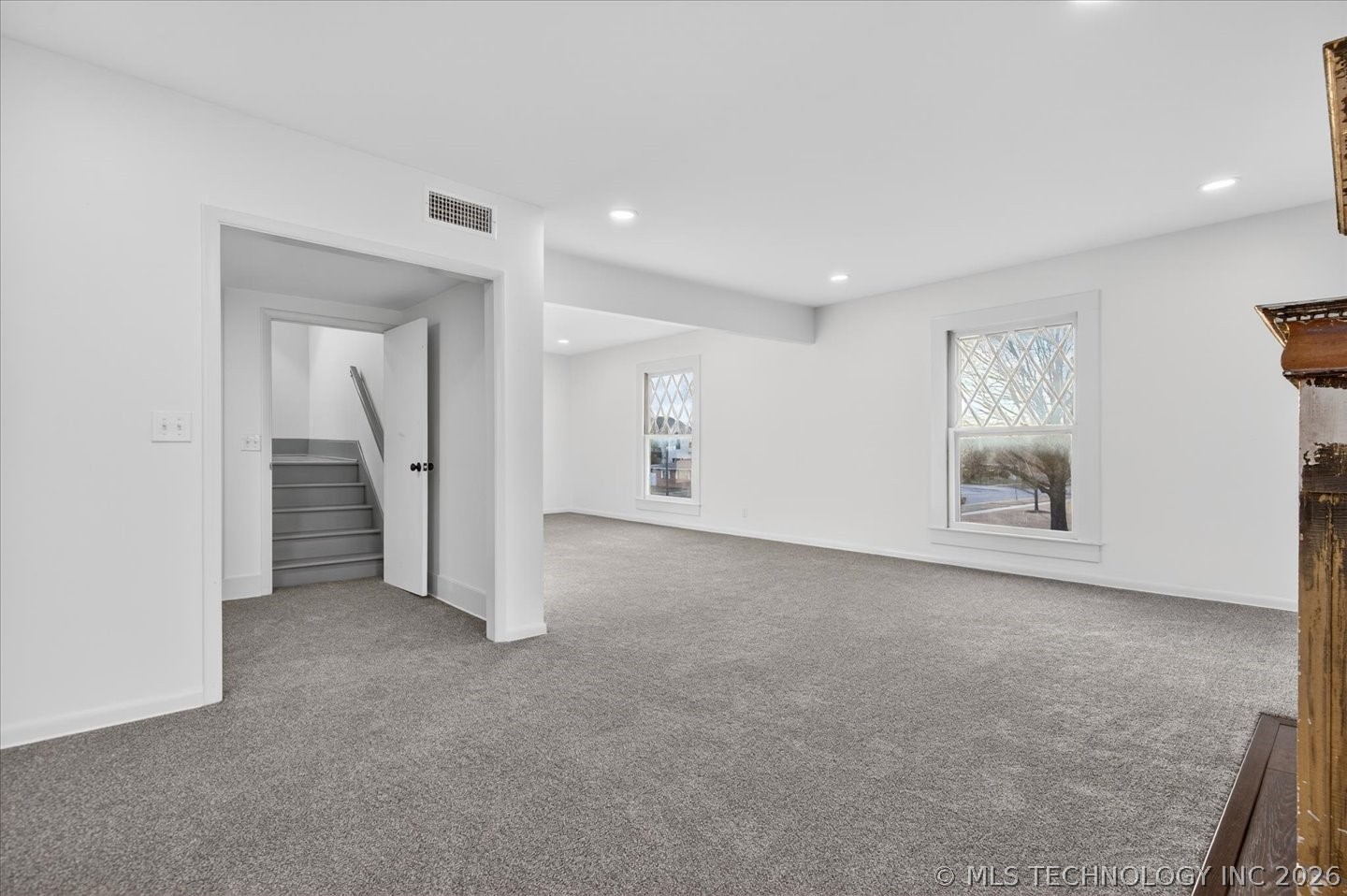 822 S Johnstone Avenue Property Photo 32