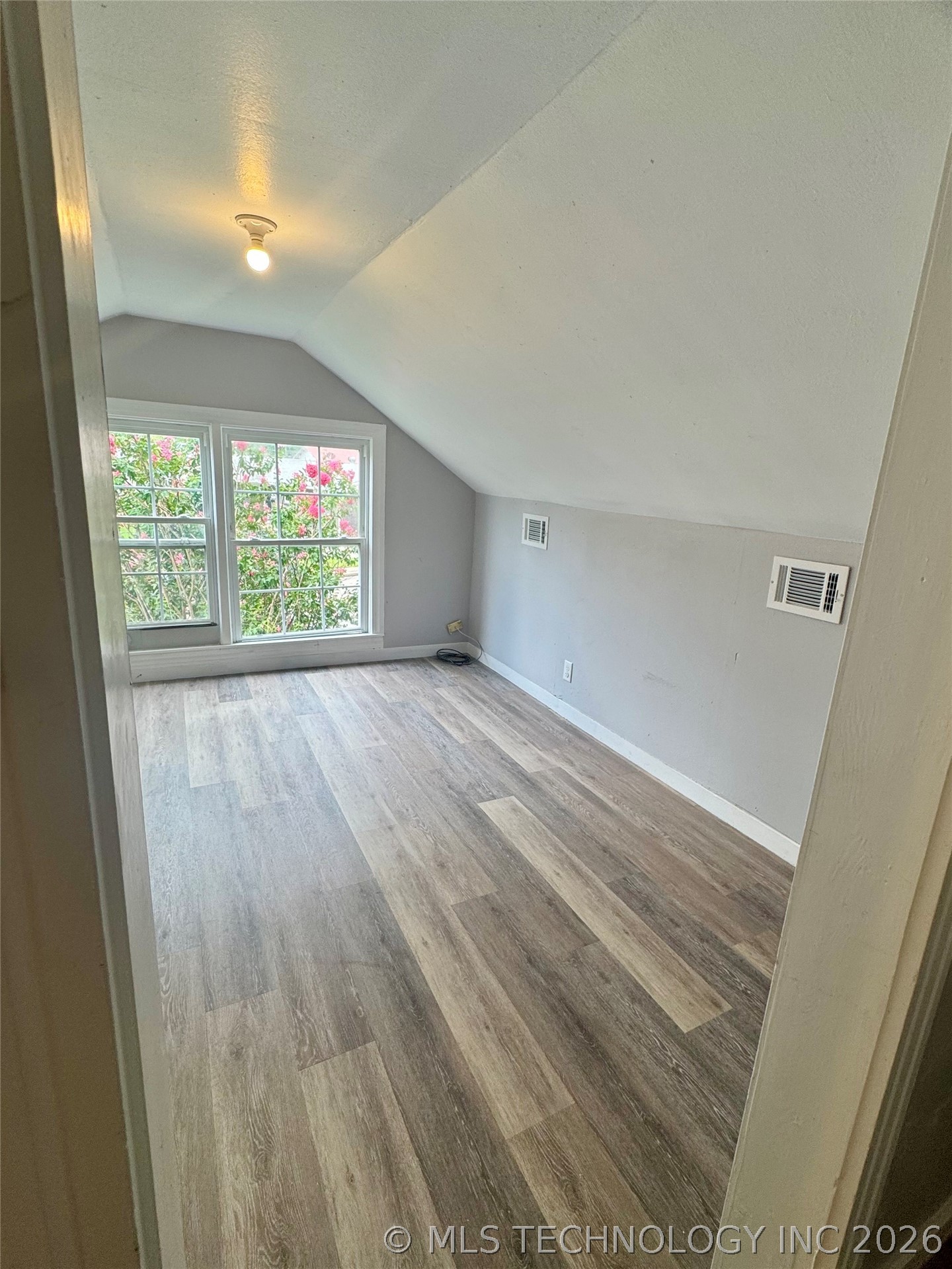 1211 S 9th Street Property Photo 10