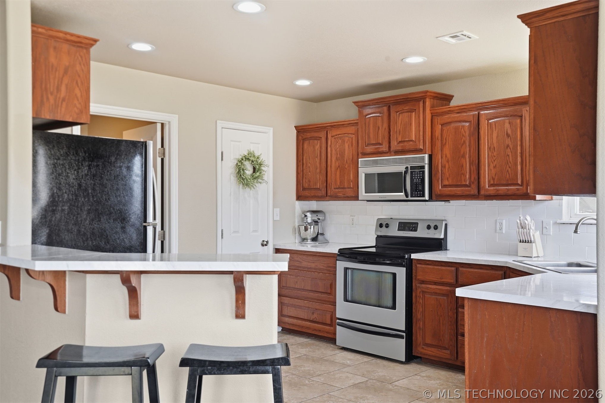14504 S Oak Street Property Photo 9