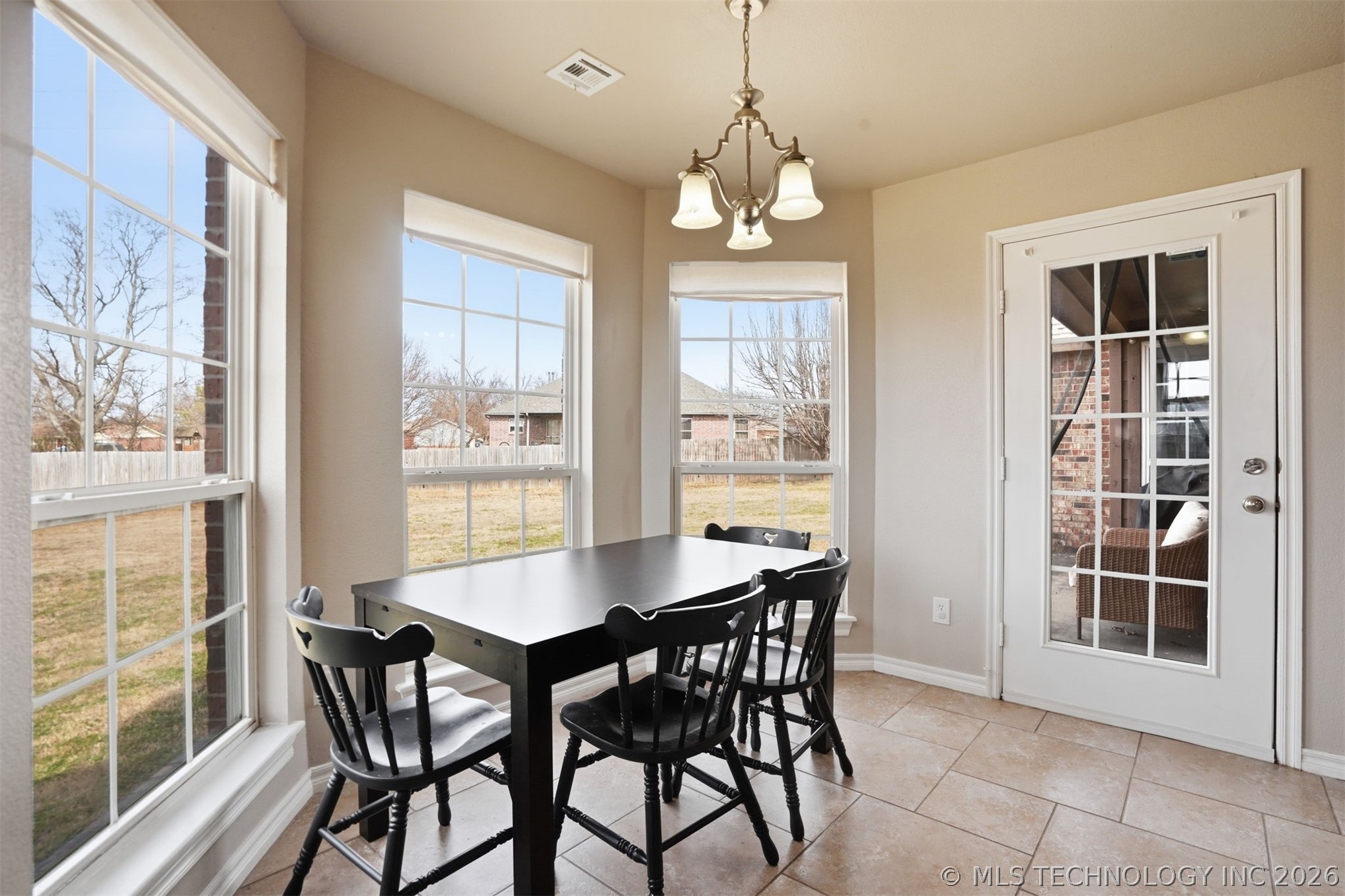 14504 S Oak Street Property Photo 12