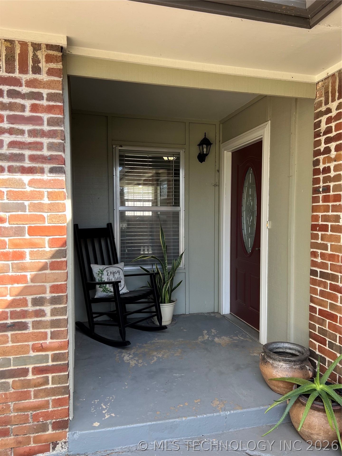 106 Vine Street Property Photo 2