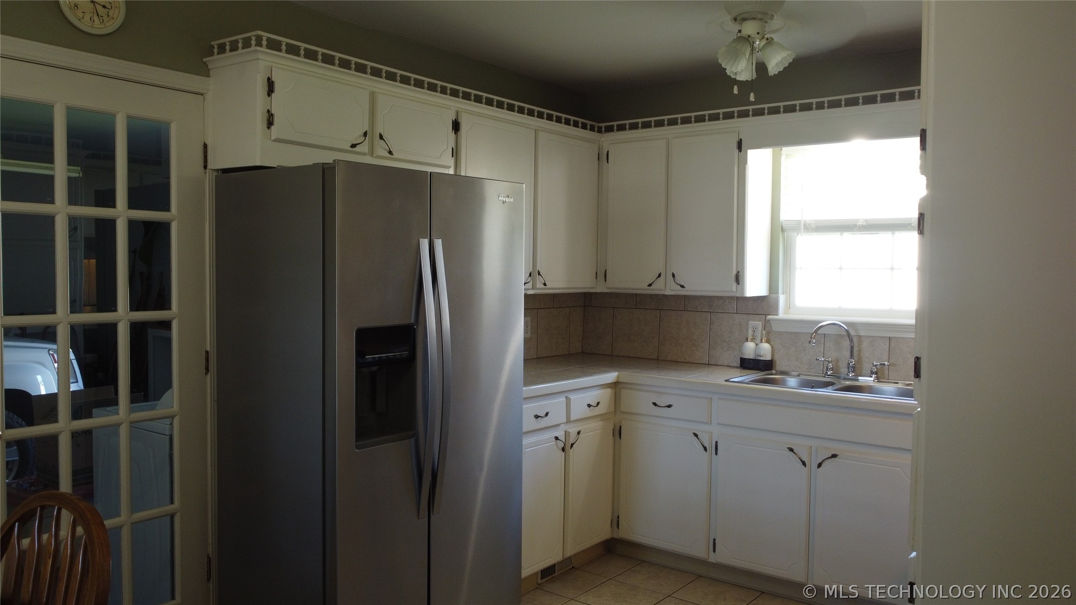 106 Vine Street Property Photo 4