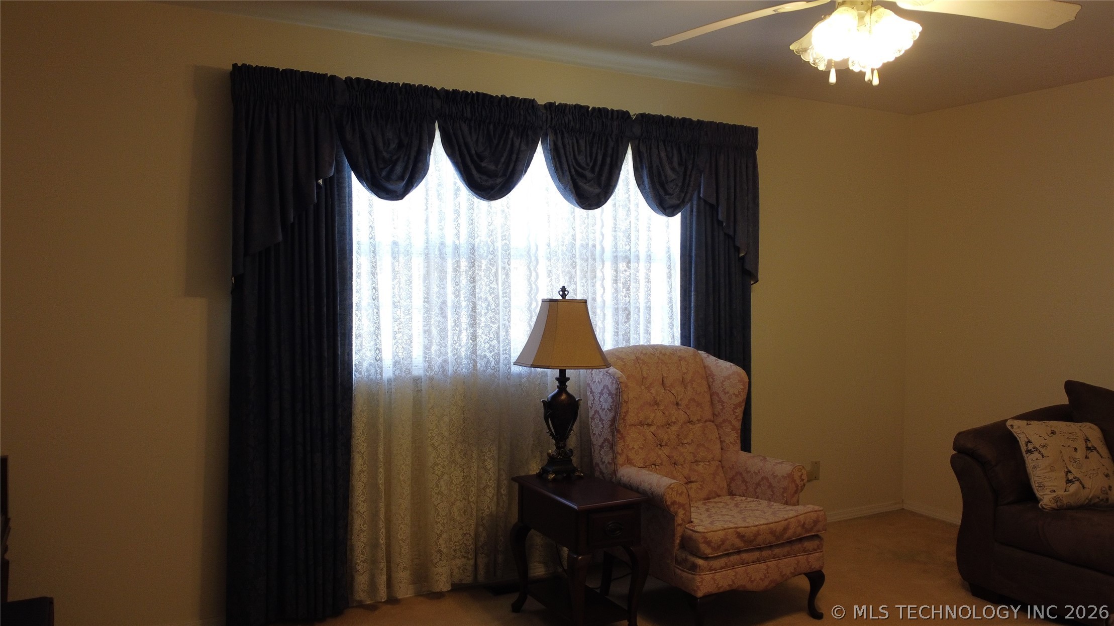 106 Vine Street Property Photo 9