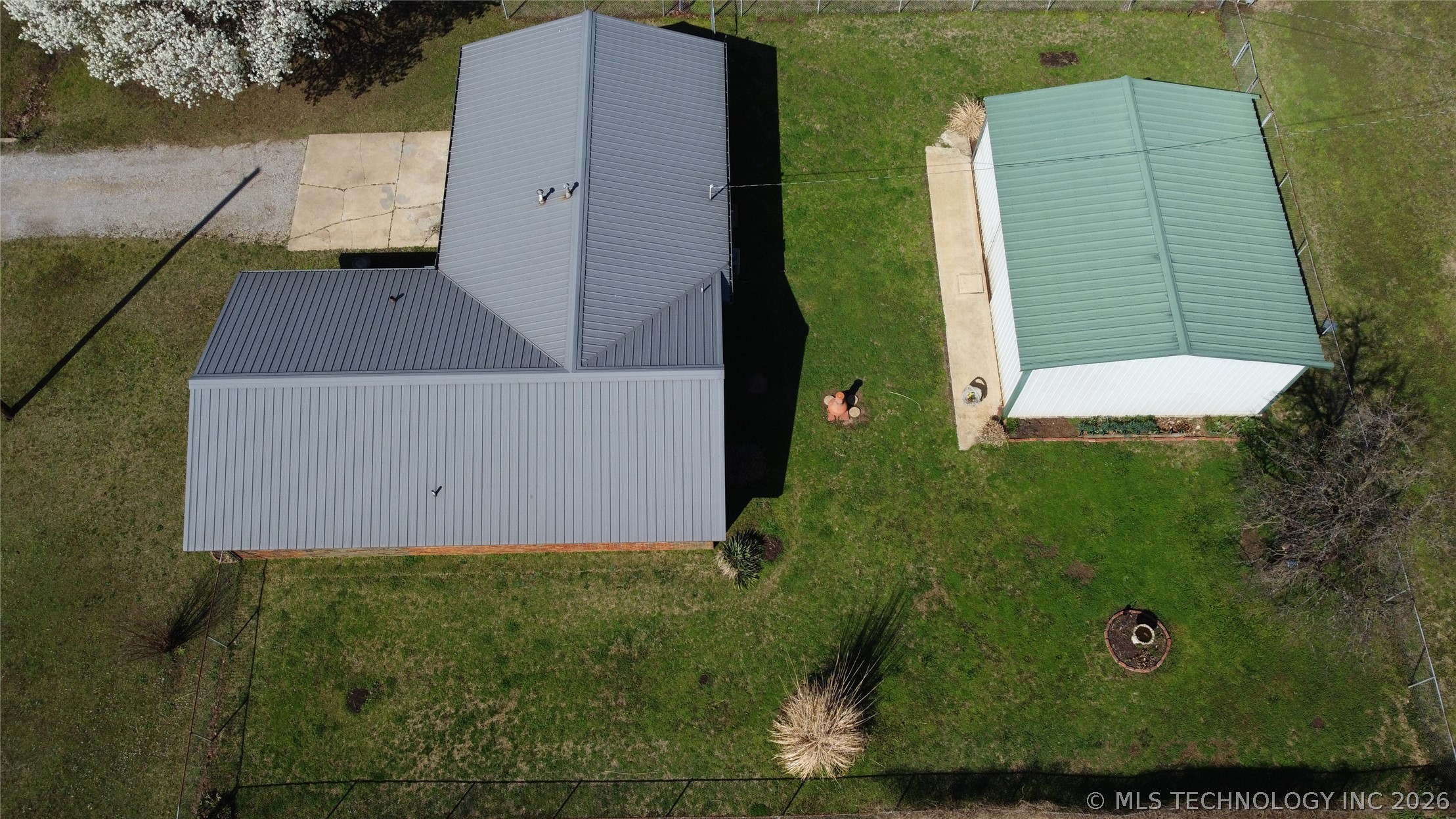 106 Vine Street Property Photo 19