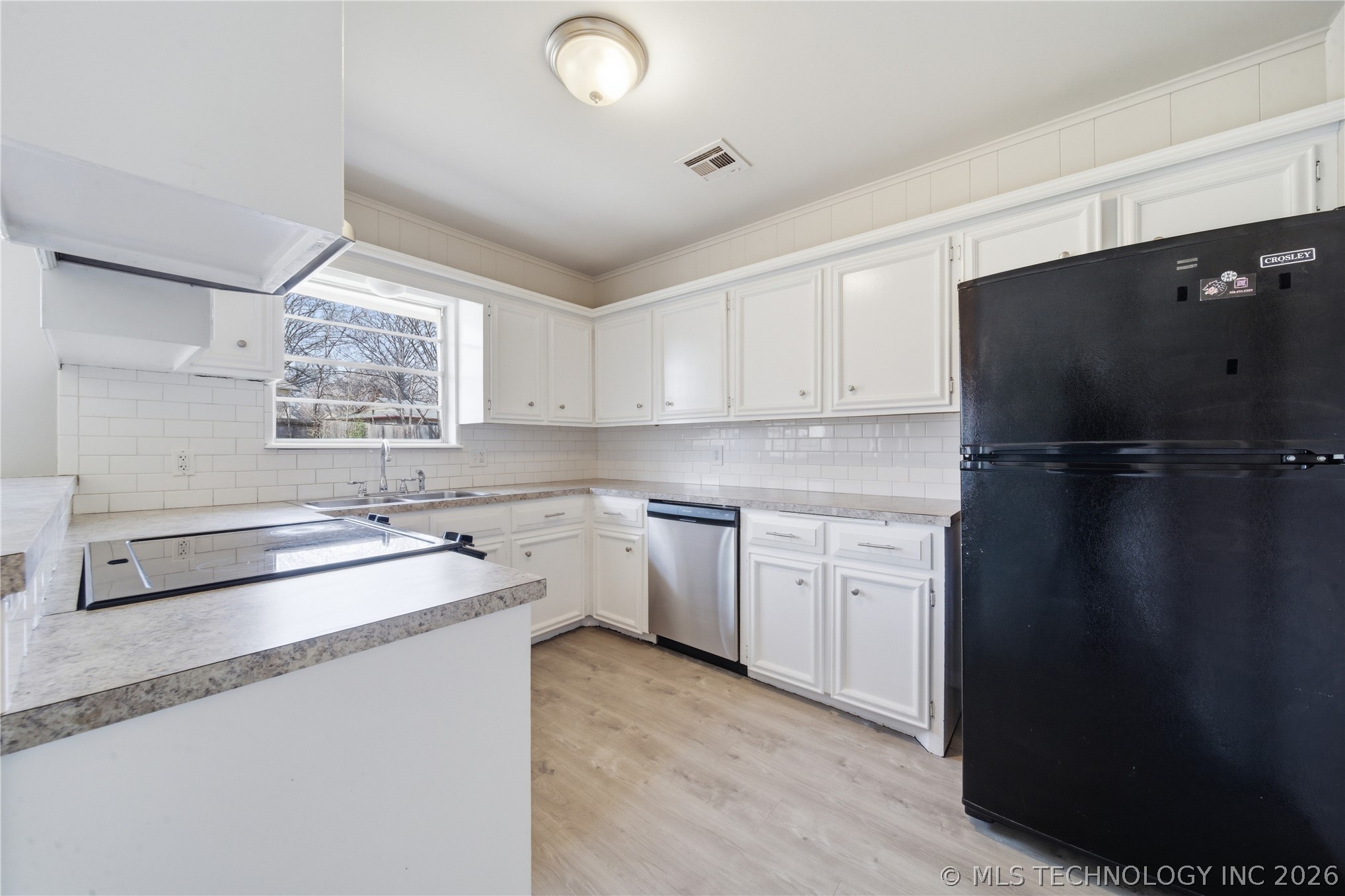 7318 S 69th East Place Property Photo 11