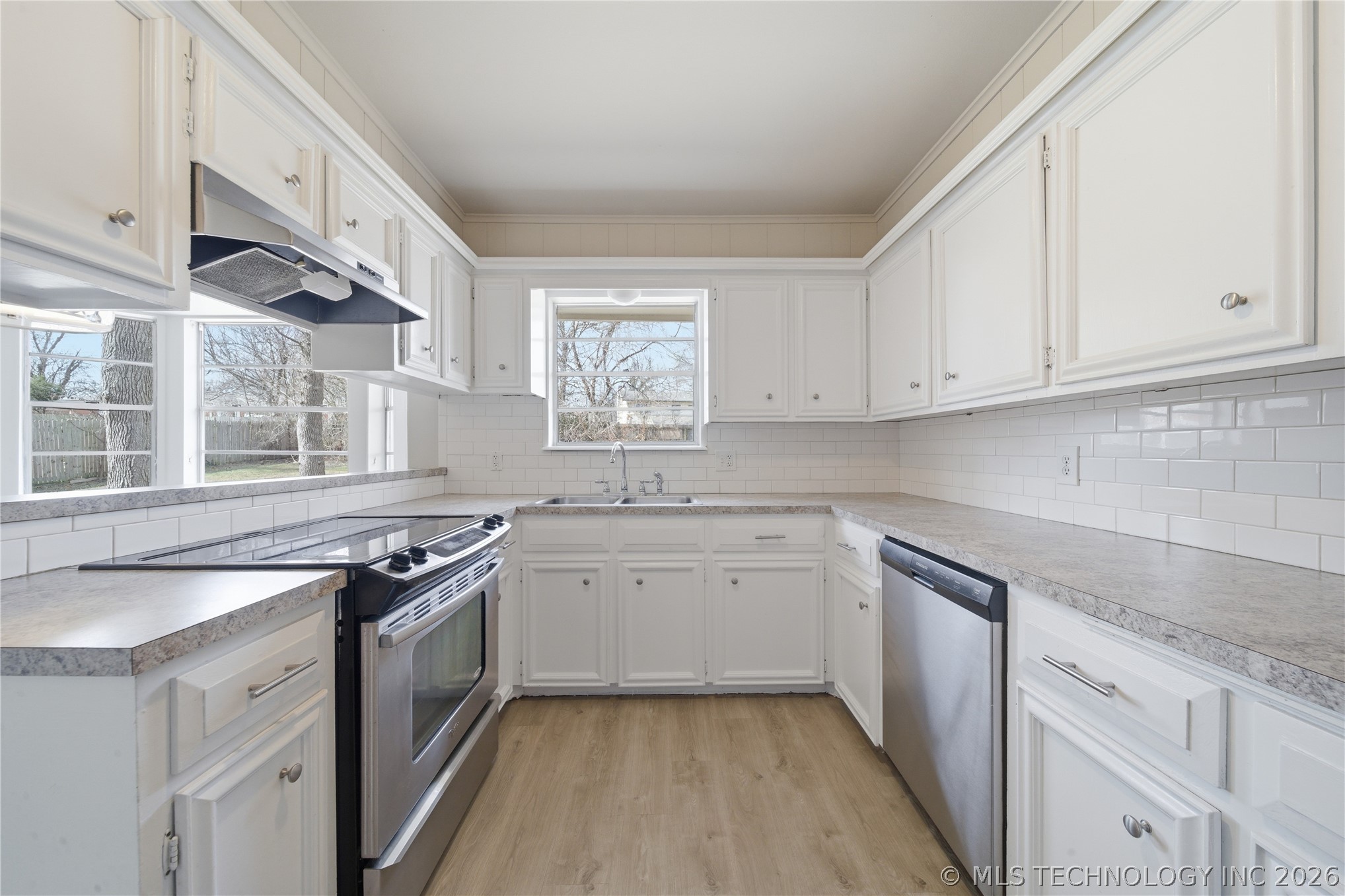 7318 S 69th East Place Property Photo 12