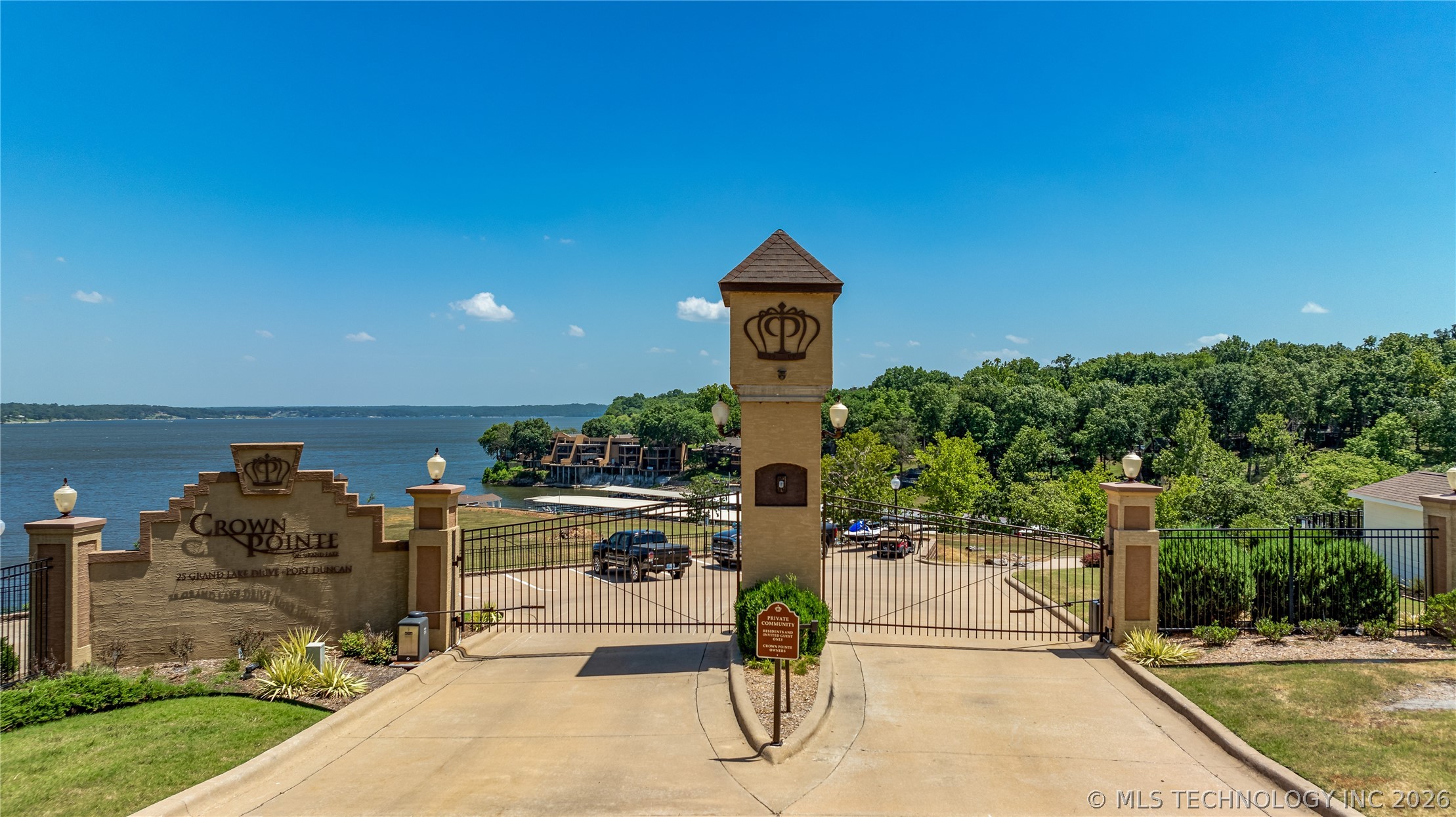 25 Grand Lake Drive 3c Property Photo 2