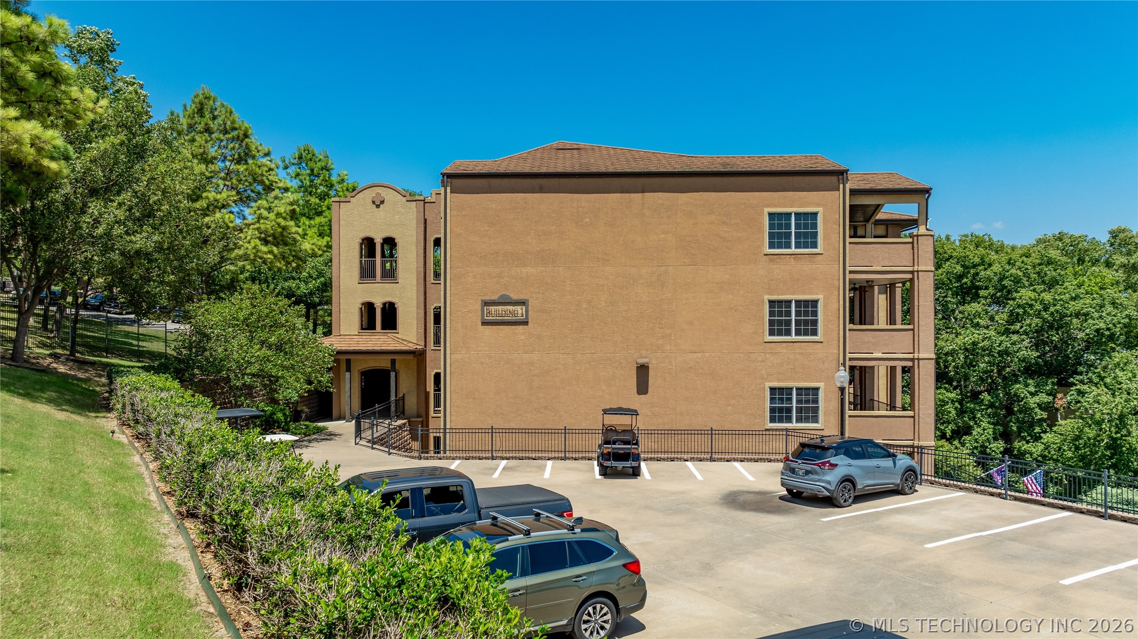 25 Grand Lake Drive 3c Property Photo 42