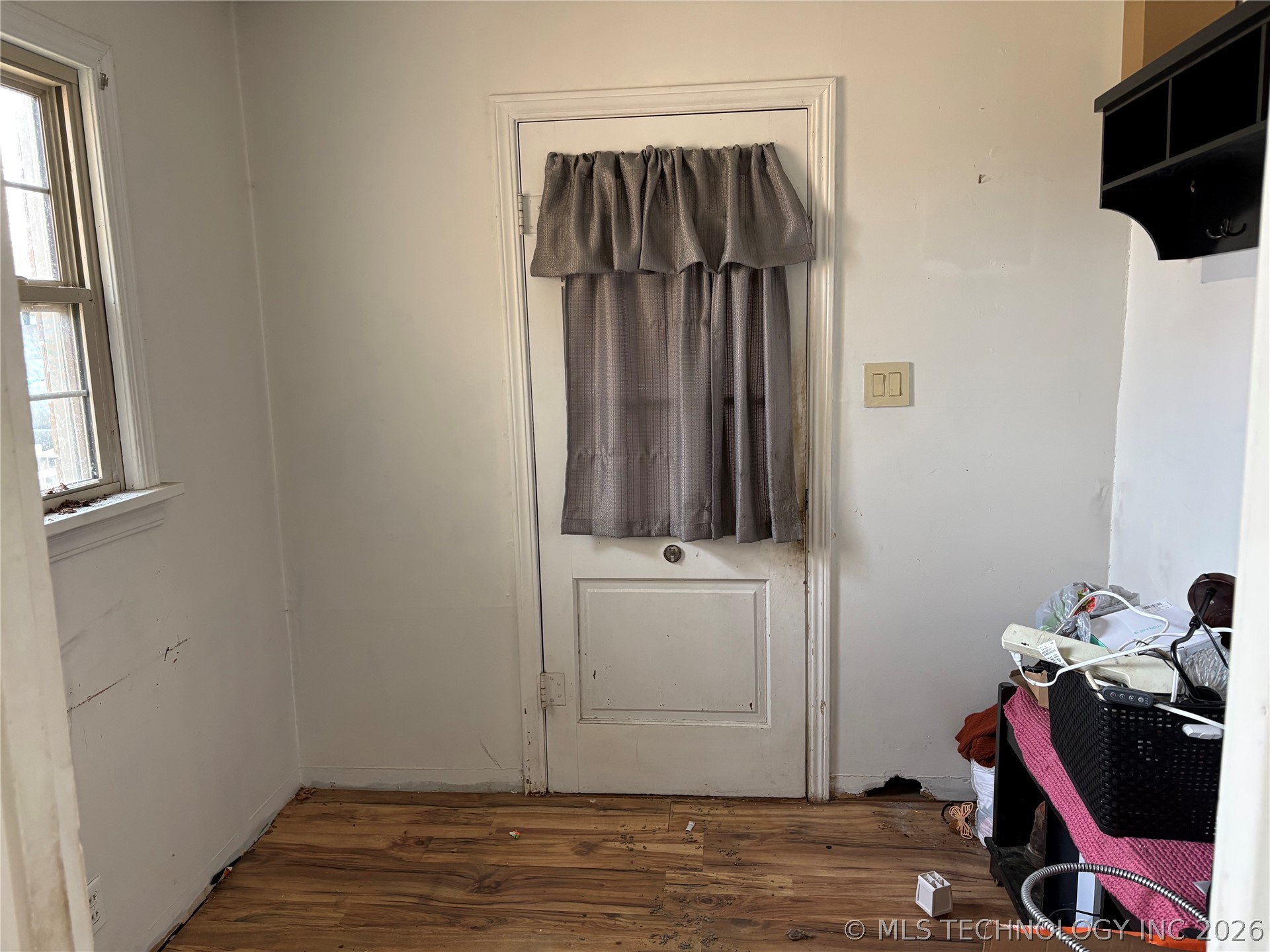 1307 S Madison Boulevard Property Photo 6