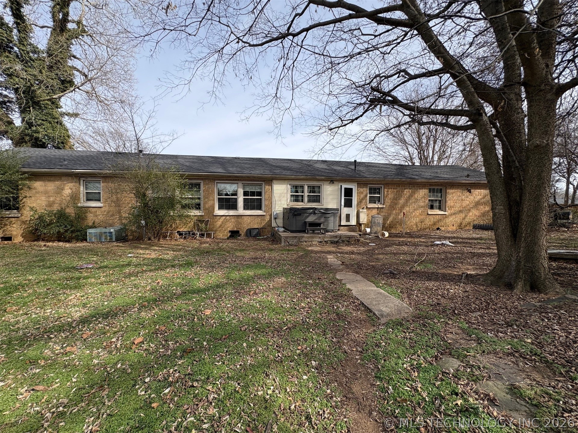 1307 S Madison Boulevard Property Photo 20