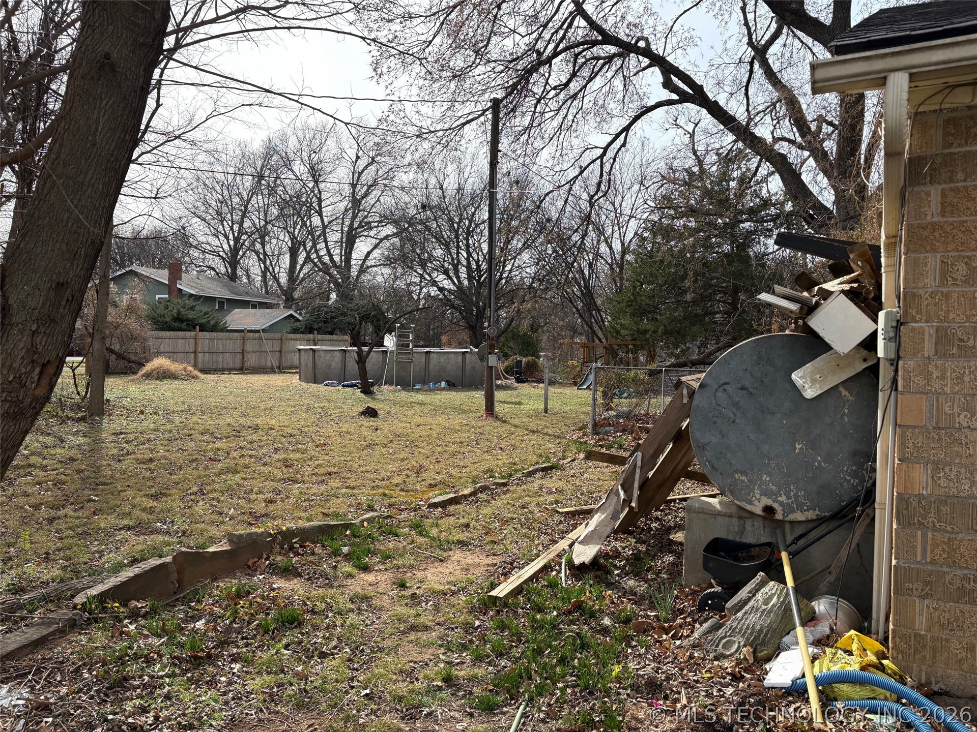 1307 S Madison Boulevard Property Photo 24
