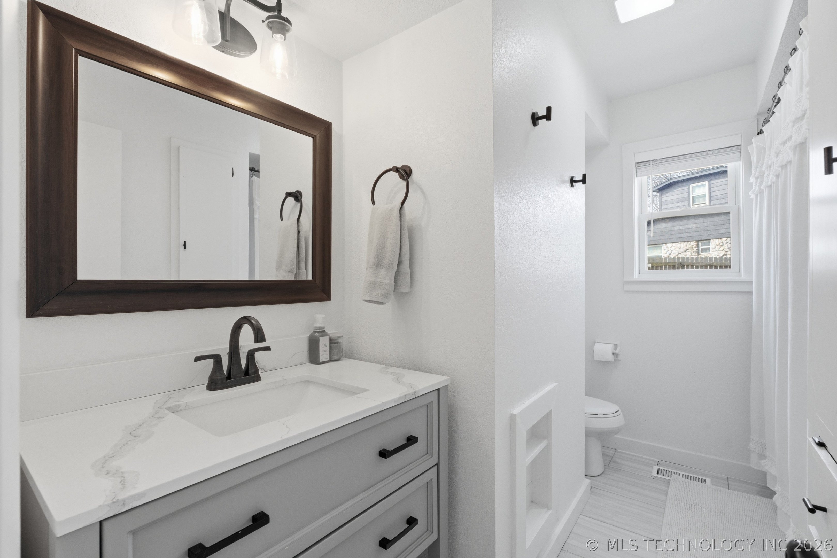 220 N 10th Street Property Photo 21