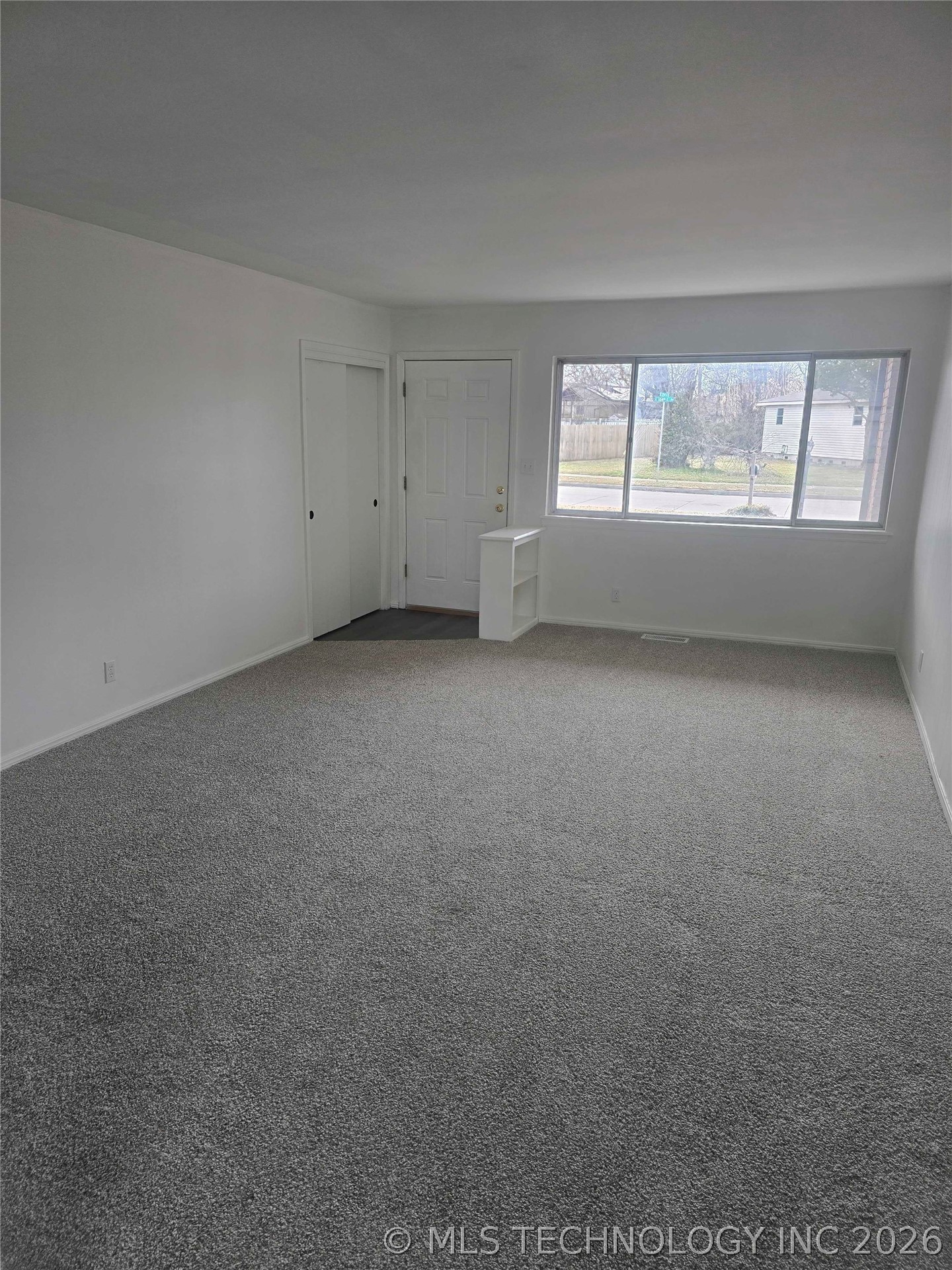 2155 S 104th East Avenue Property Photo 3