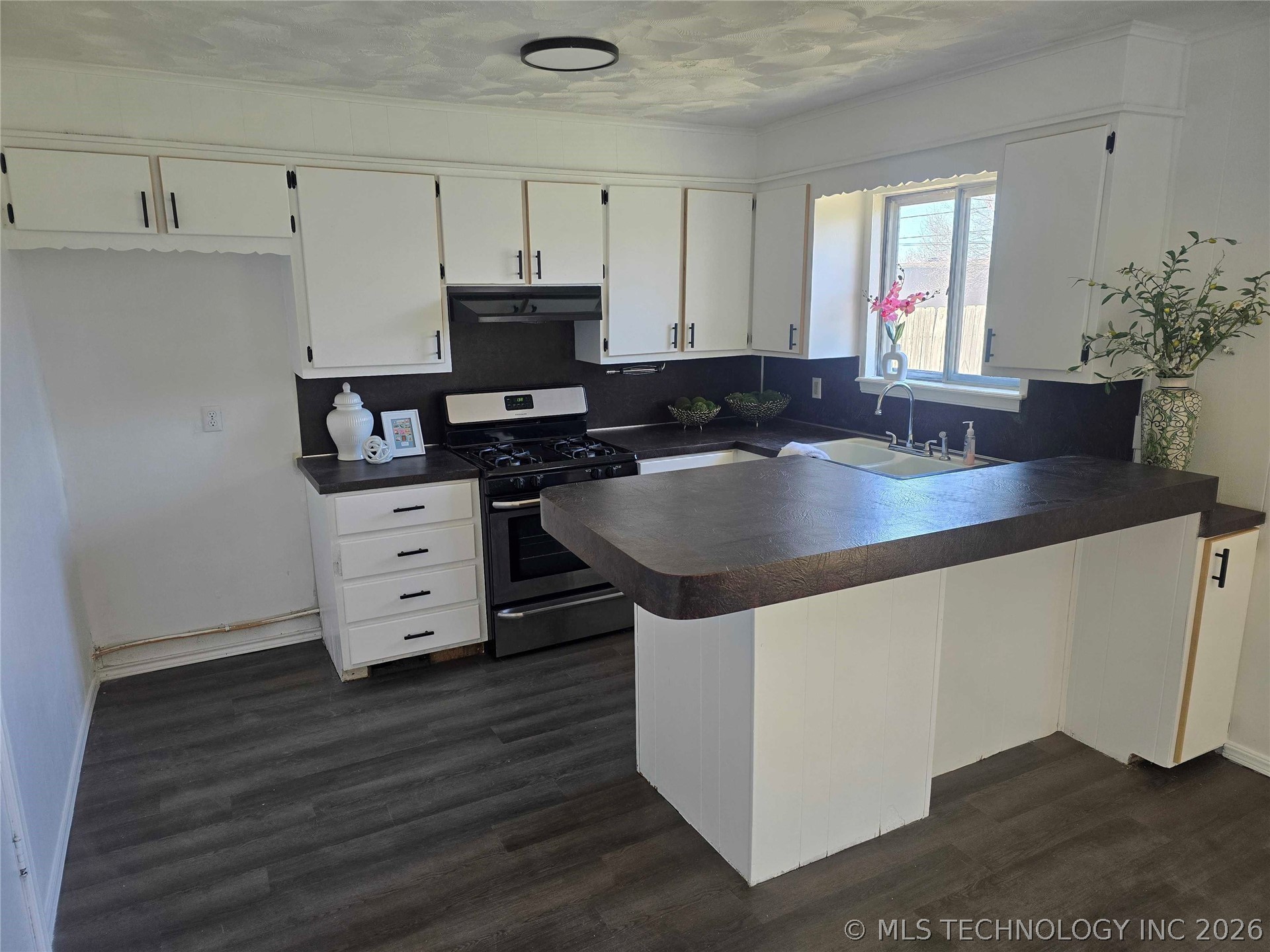 2155 S 104th East Avenue Property Photo 5
