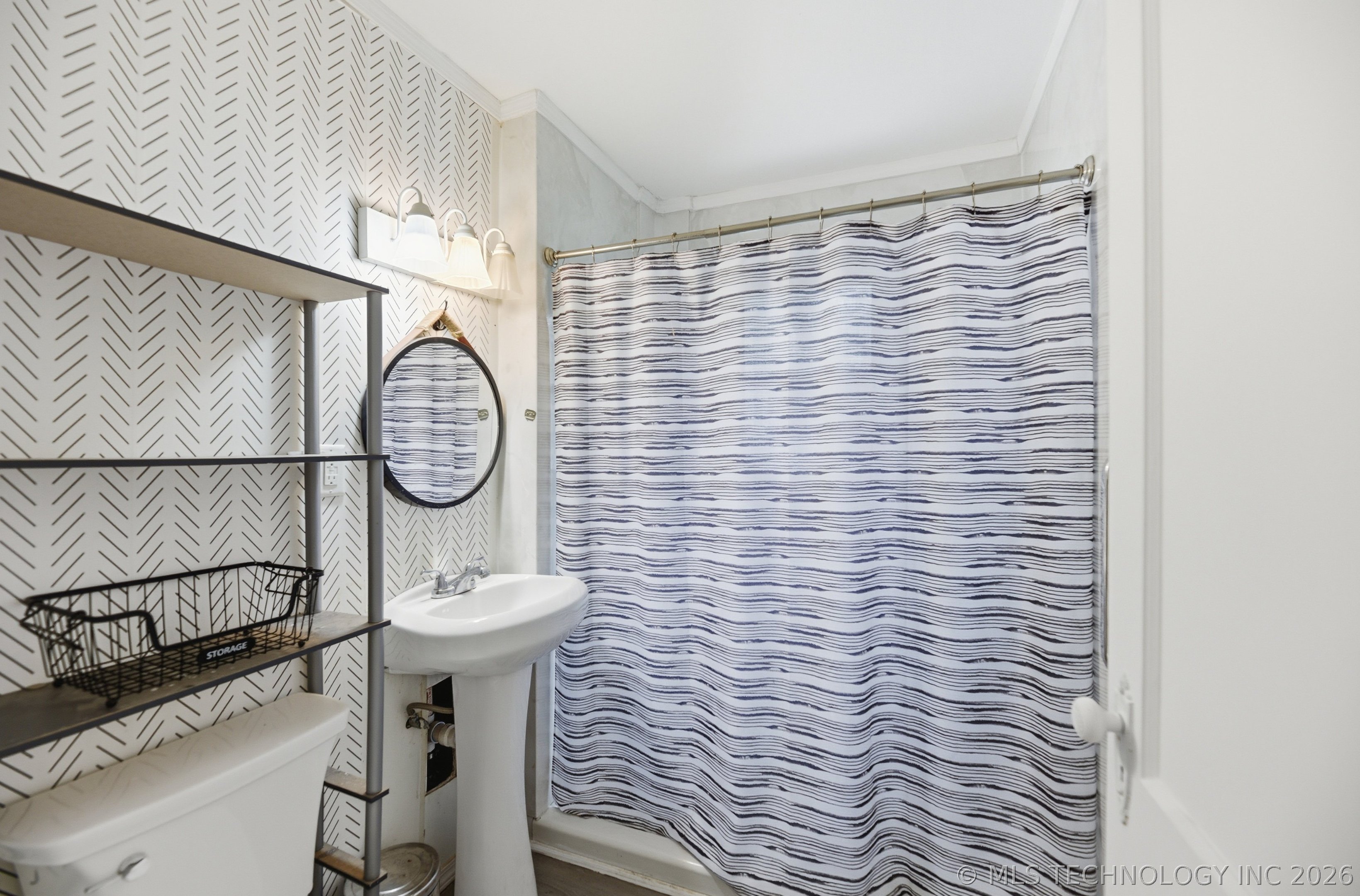 815 N Oswego Avenue Property Photo 13