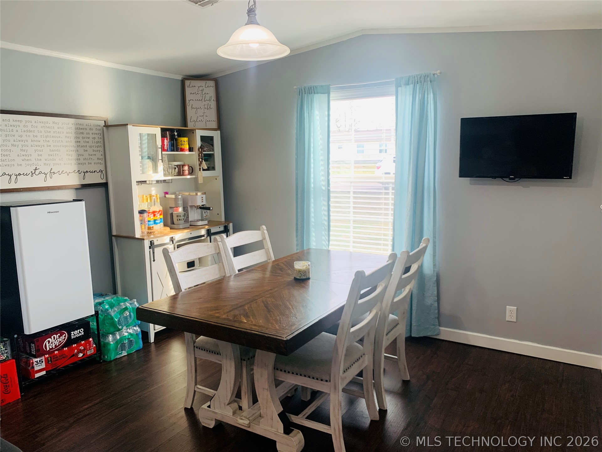 711 W Tyler Avenue Property Photo 12