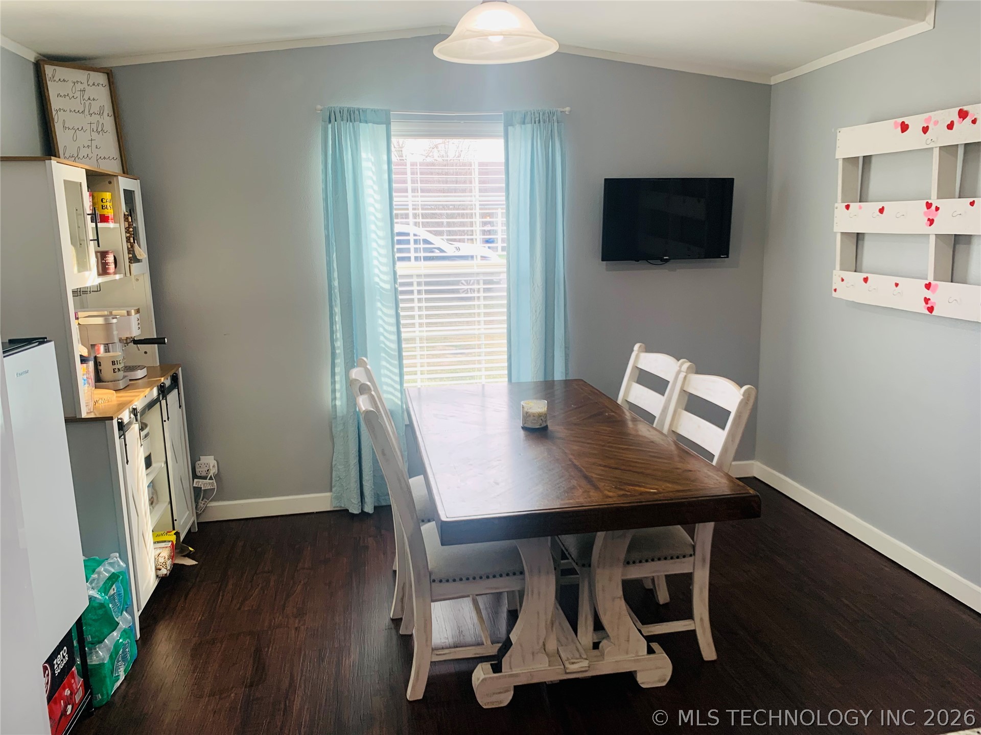 711 W Tyler Avenue Property Photo 13