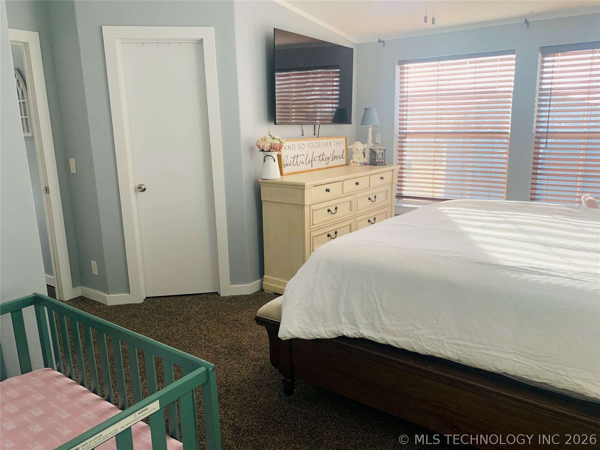 711 W Tyler Avenue Property Photo 18